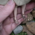 Load image into Gallery viewer, Derdriu Dolls Medieval Seated Lady in Silk Gown with Fur Purse & Leather Shoes