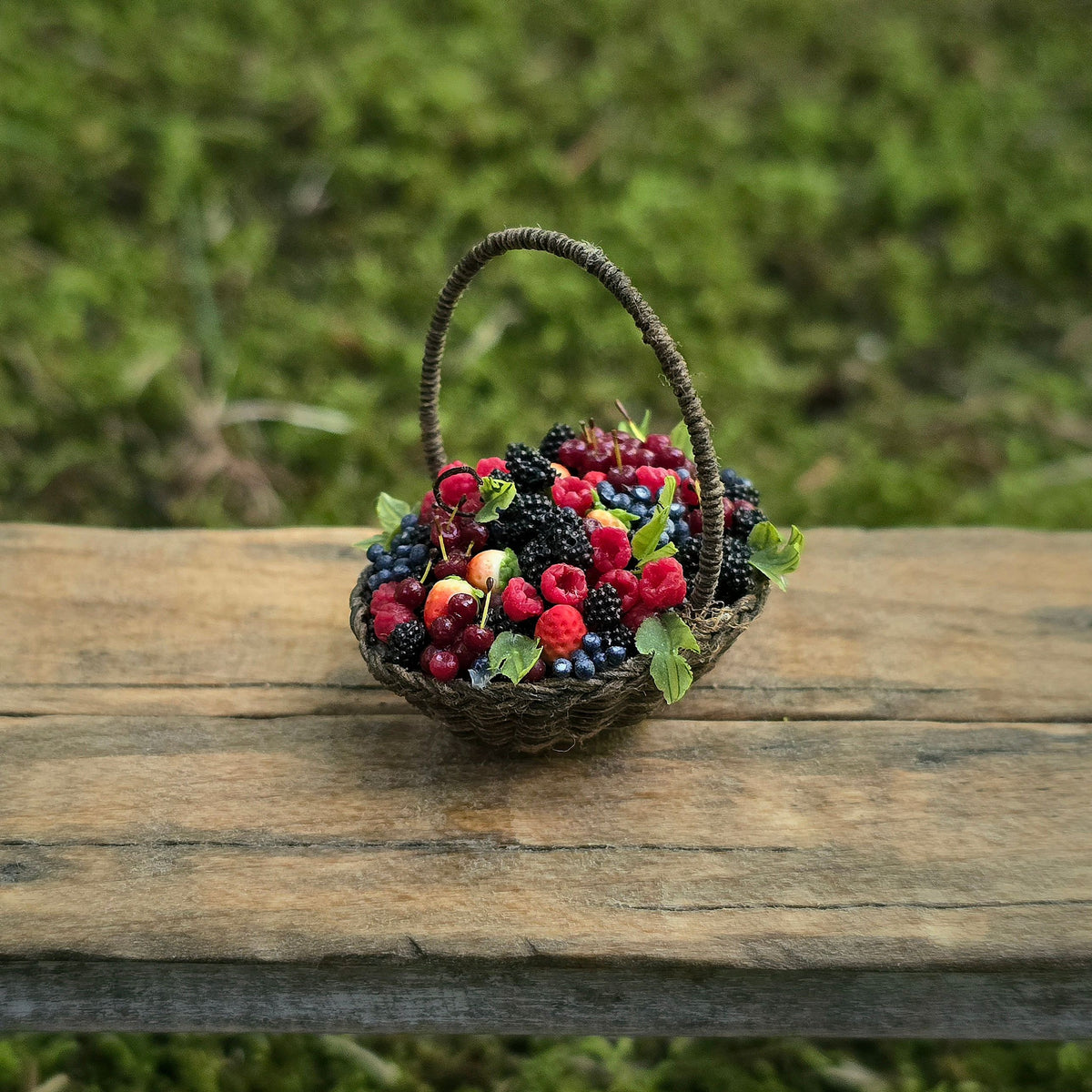 Gosia Suchodolska IGMA Artisan Miniature Mixed Berry Basket Exclusive