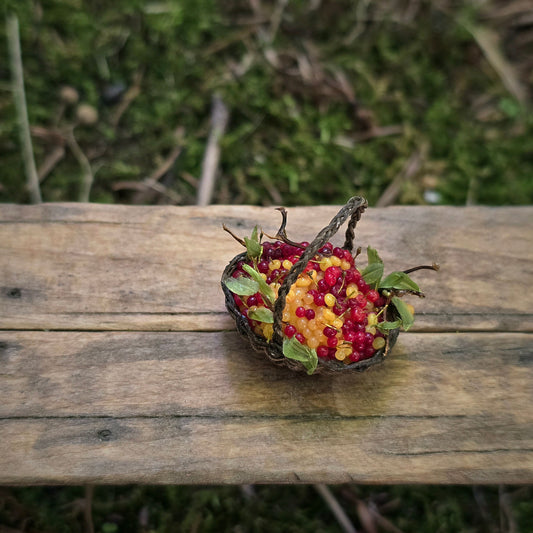 Gosia Suchodolska IGMA Artisan Miniature Red & Golden Wild Berry Basket Exclusive