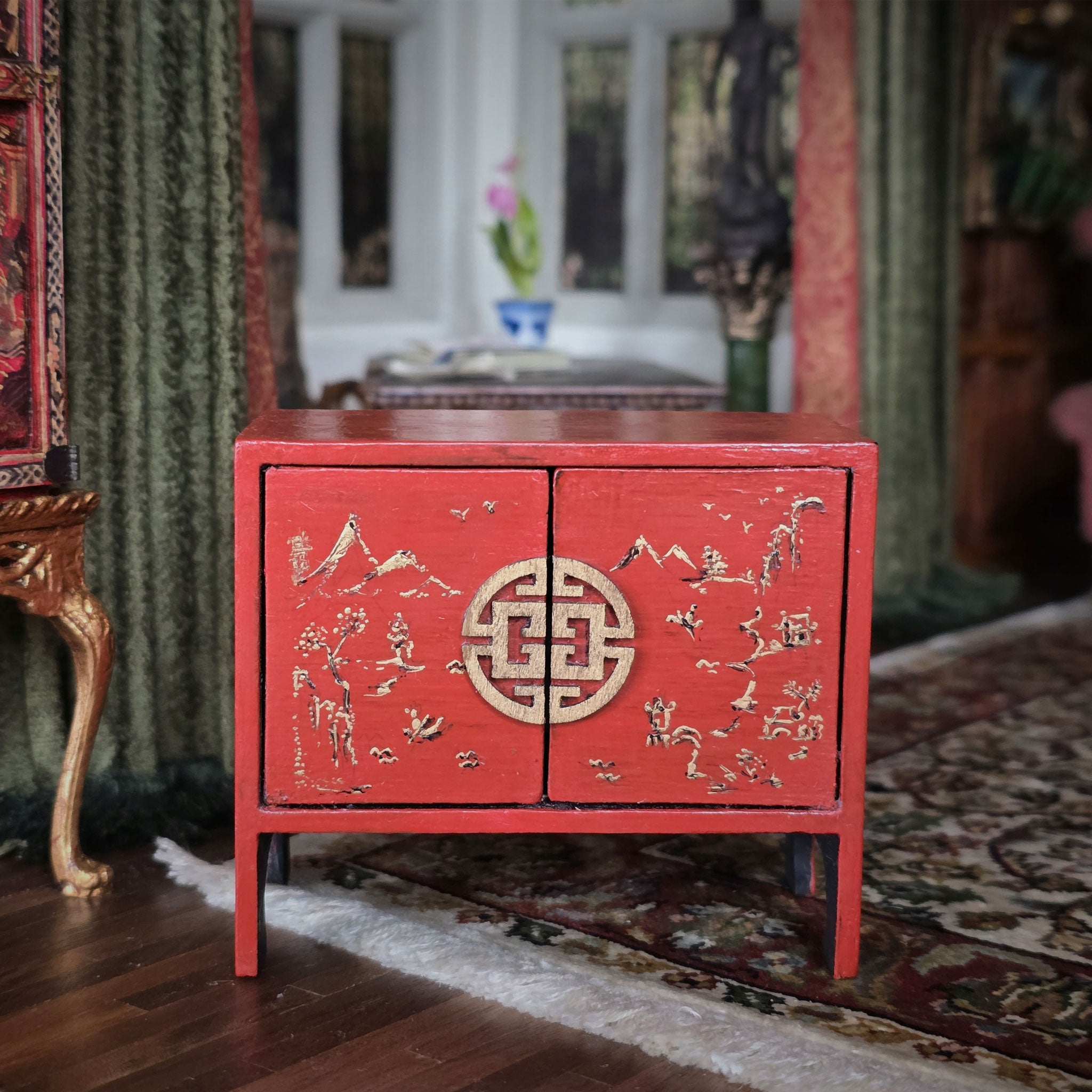 SIGNED Gilt Red Lacquer Chinese Asian Hand Painted Chinoiserie Cabinet