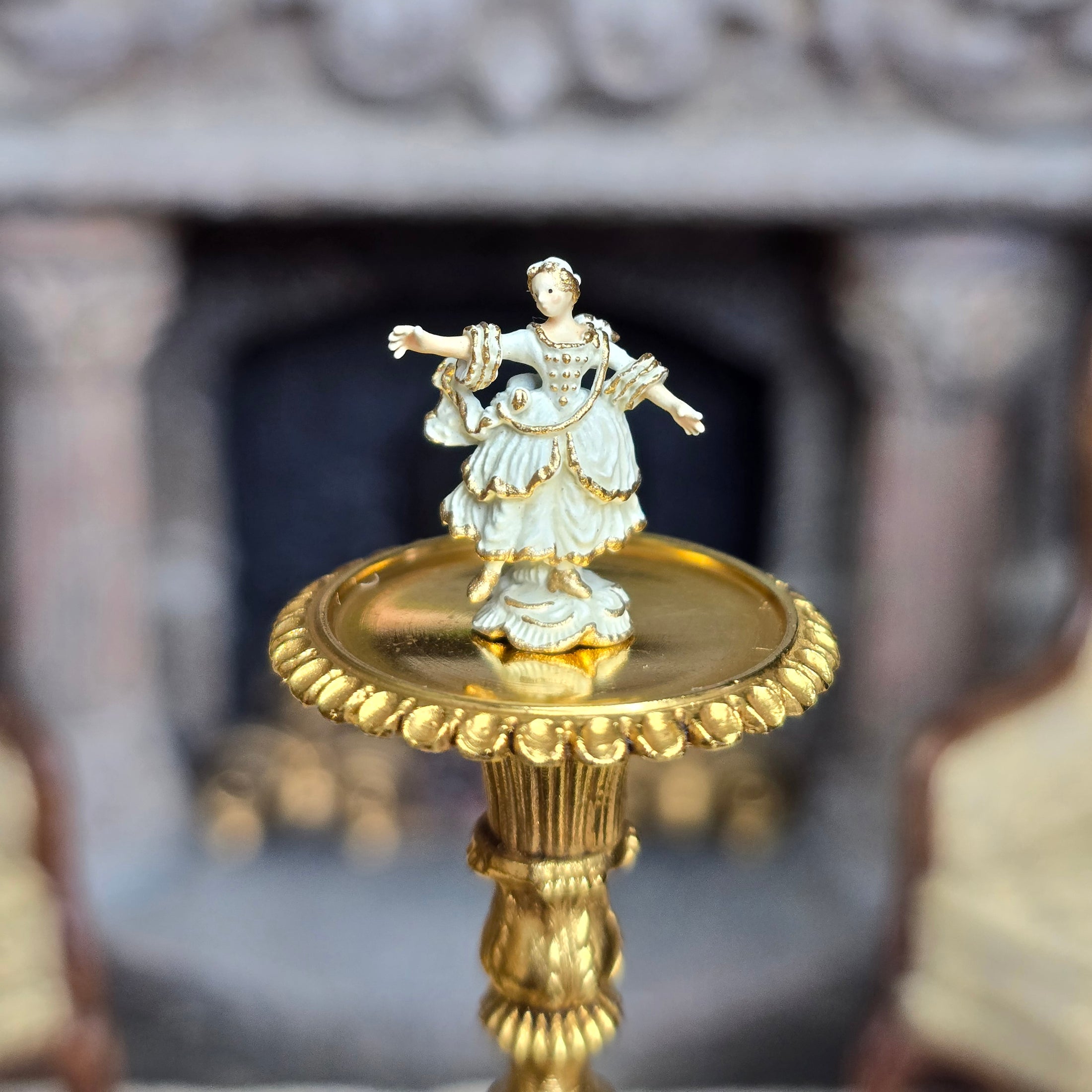 Randall Zadar Dancer Camargo Retired Bronze Micro Miniature 2004 #88 Classic White
