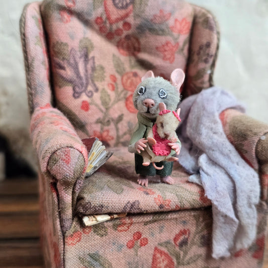 Aleah Klay Daddy Mouse with Baby OOAK Miniature c.2012