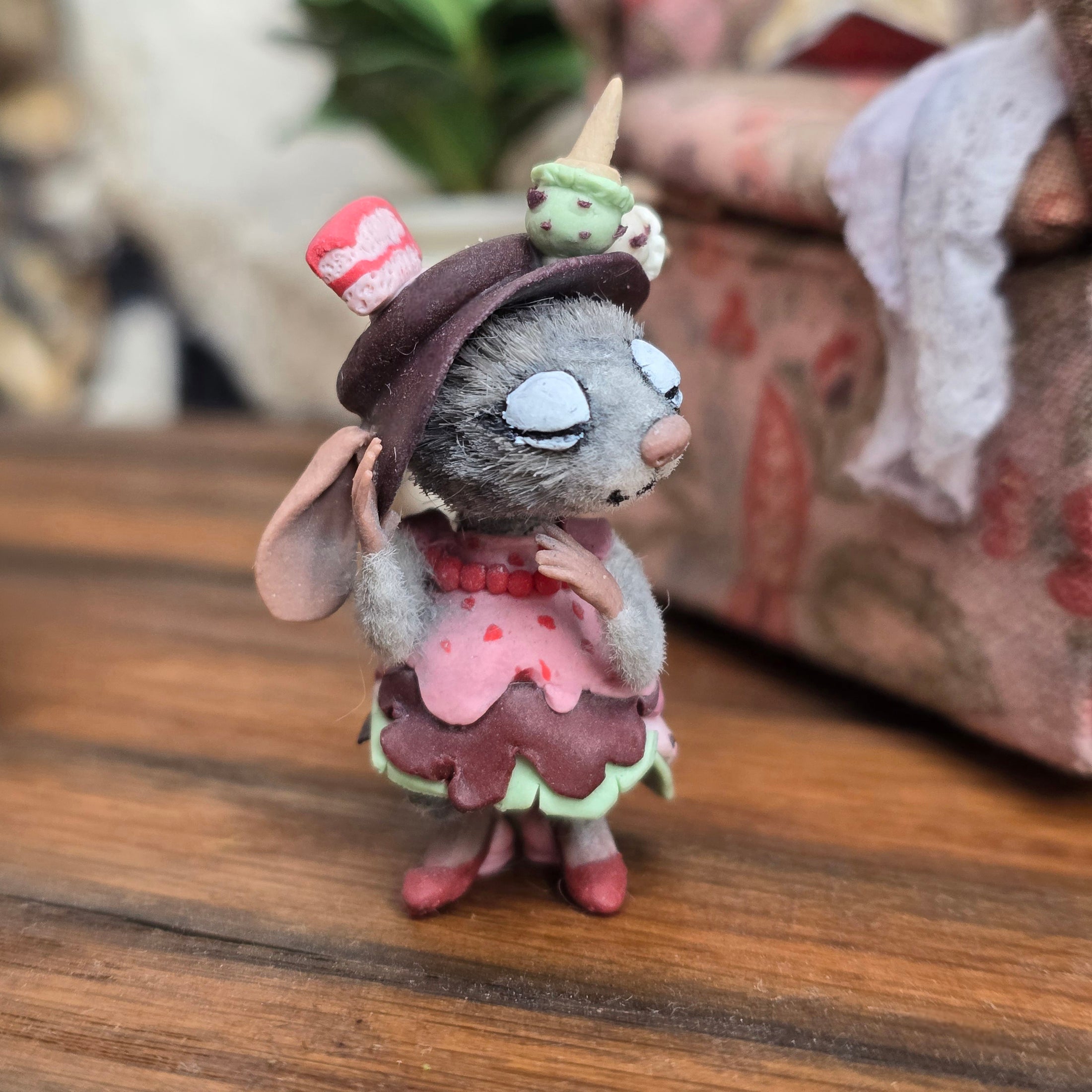 Aleah Klay “Miniature Mouse with Ice Cream & Cake Dress and Hat” OOAK 2014