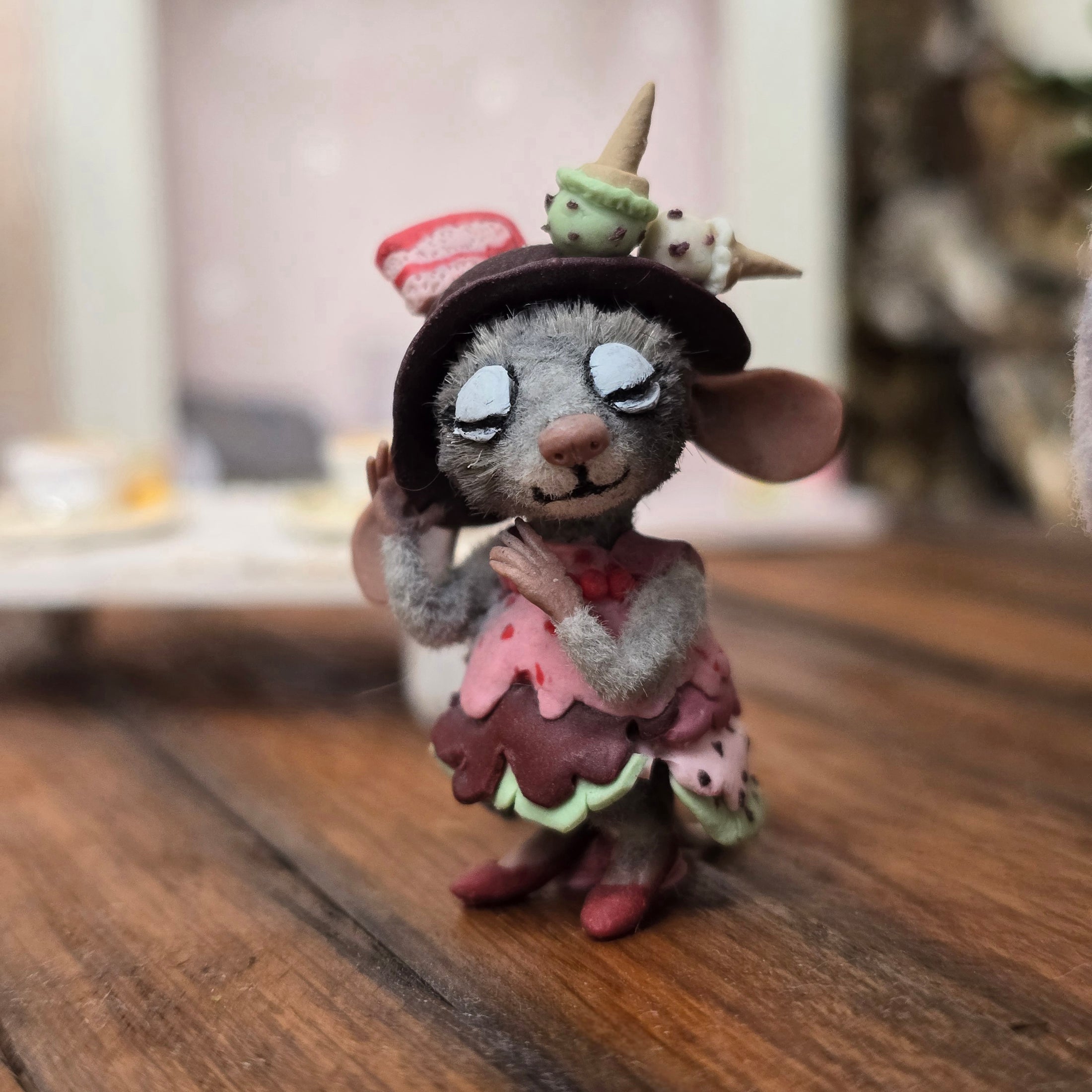 Aleah Klay “Miniature Mouse with Ice Cream & Cake Dress and Hat” OOAK 2014