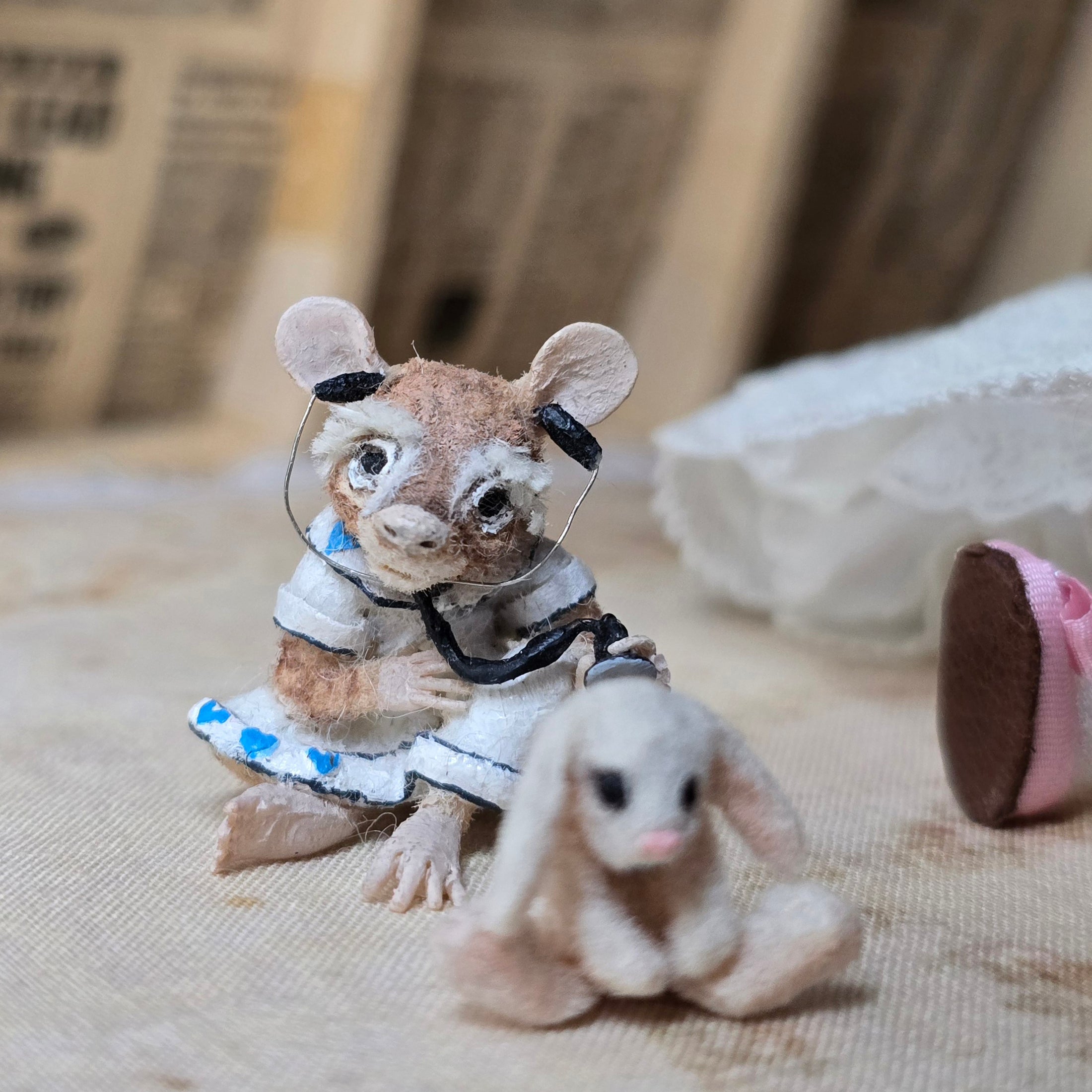 Aleah Klay “Nurse Mouse with Bunny Patient” OOAK 2015