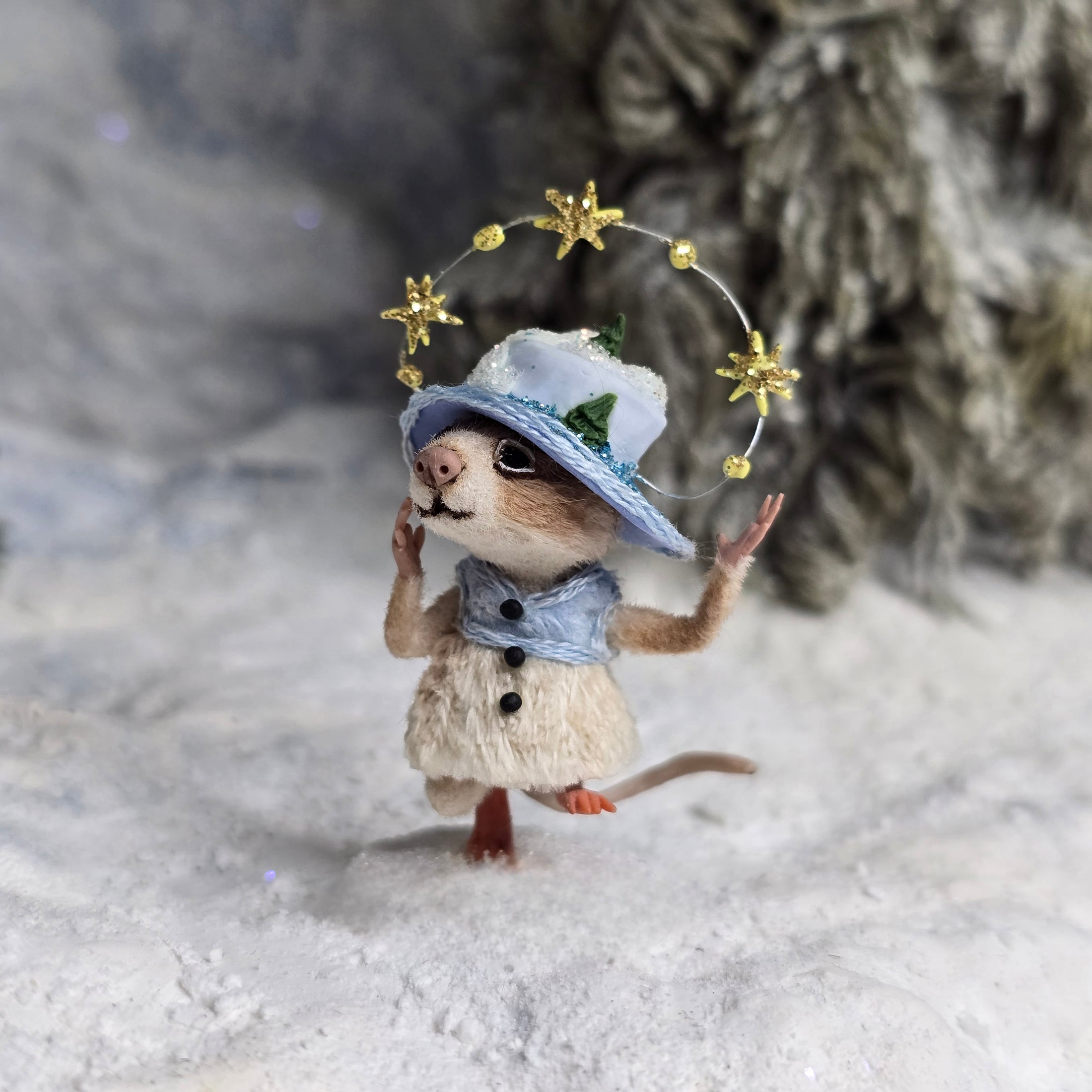 Aleah Klay “Winter Wonderland” Mouse Girl OOAK Miniature c.2013
