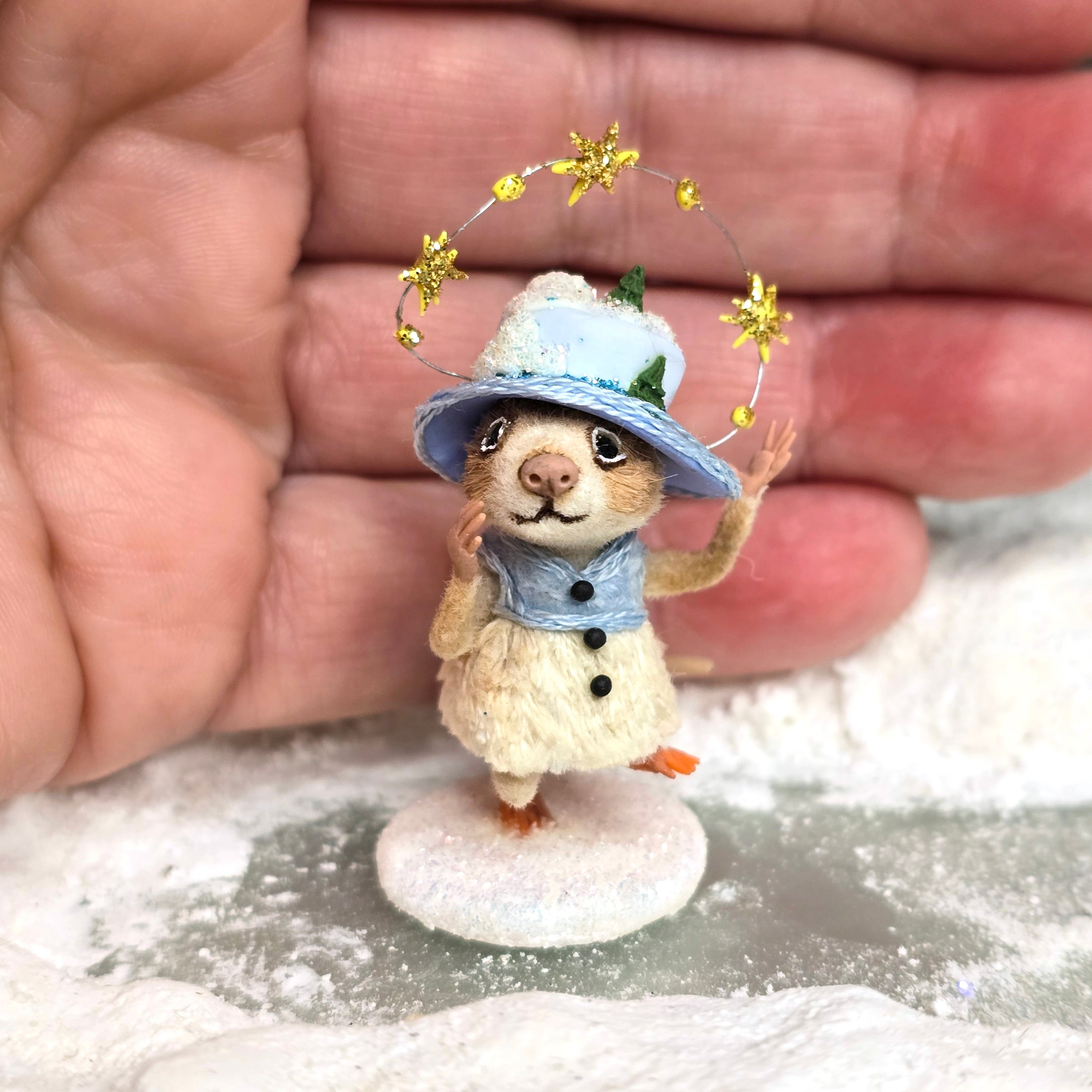 Aleah Klay “Winter Wonderland” Mouse Girl OOAK Miniature c.2013