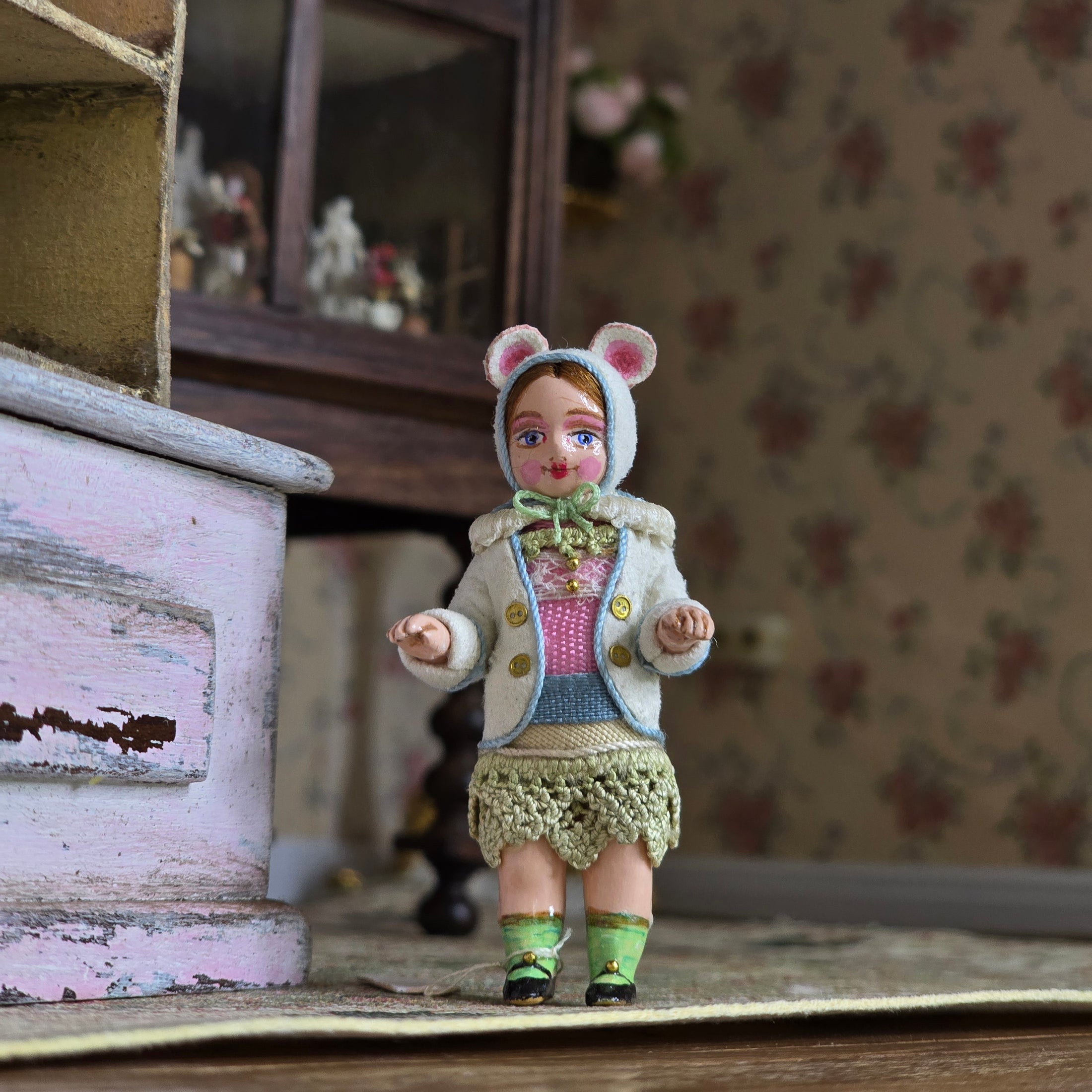 RARE Gale Elena Bantock Porcelain Little Girl in Fuzzy Bear Coat Dollhouse Doll
