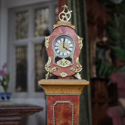 Geoffrey Wonnacott Working Burl Wood Clock with Pedestal Stand Gold-plated Accents