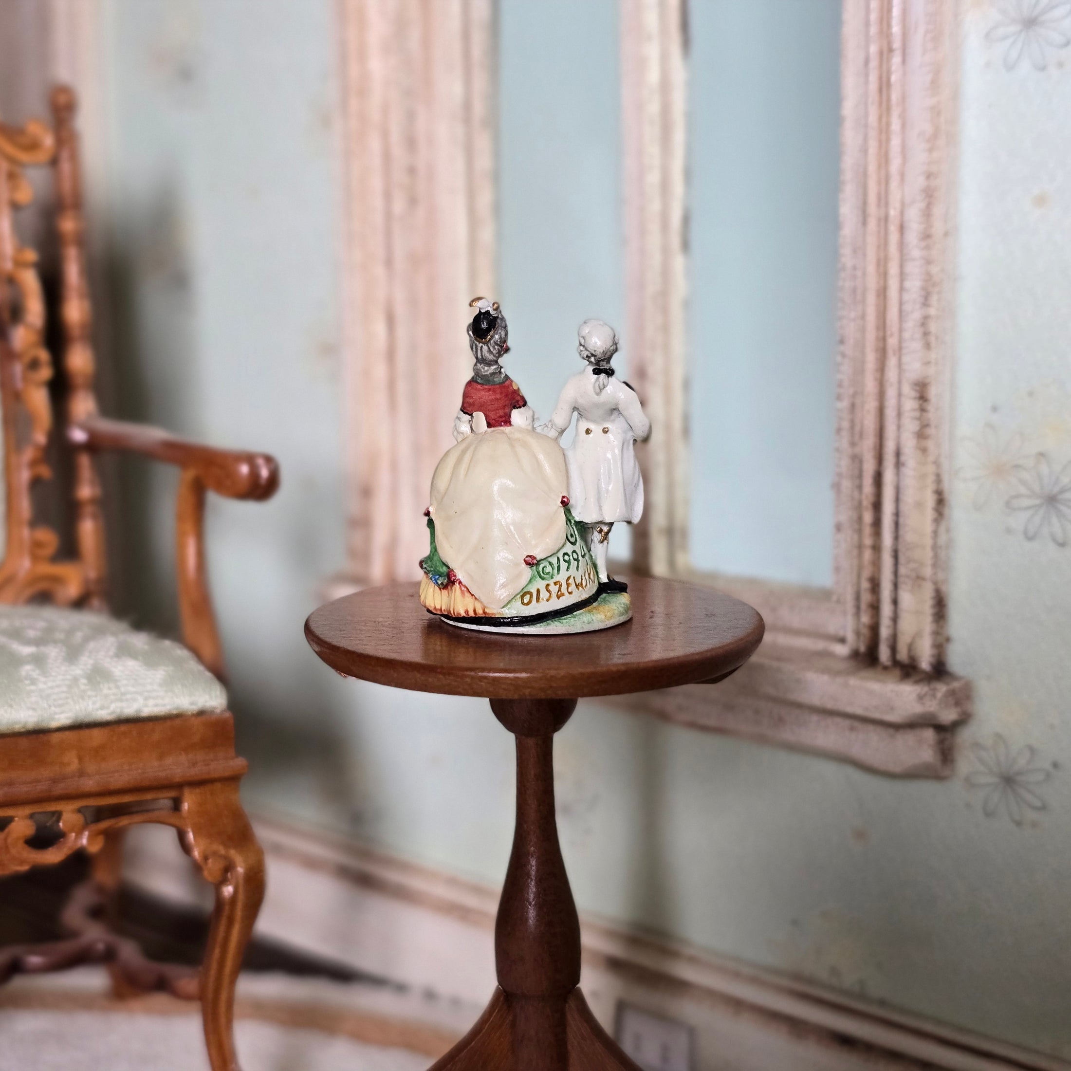 Robert Olszewski “The Grand Entrance” Georgian Couple Painted Figurine