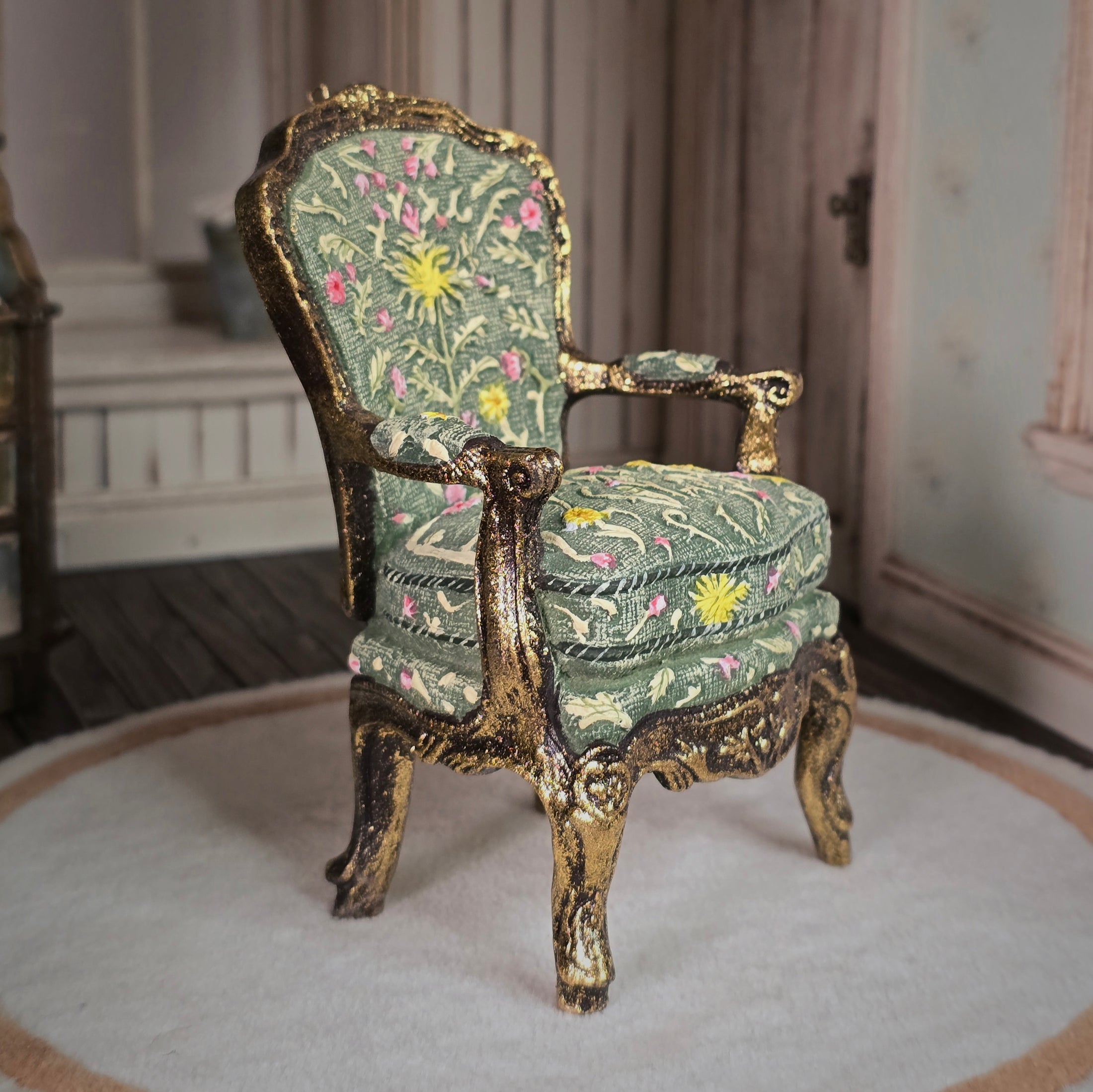 MMA Hand Painted Clay Rococo Replica Gilt 18th Century Armchair