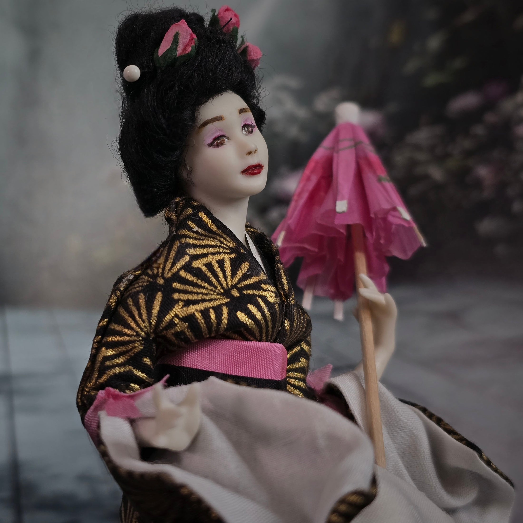 Tish Tierney IGMA OOAK Japanese Madori Seated Geisha Dollhouse Doll Signed
