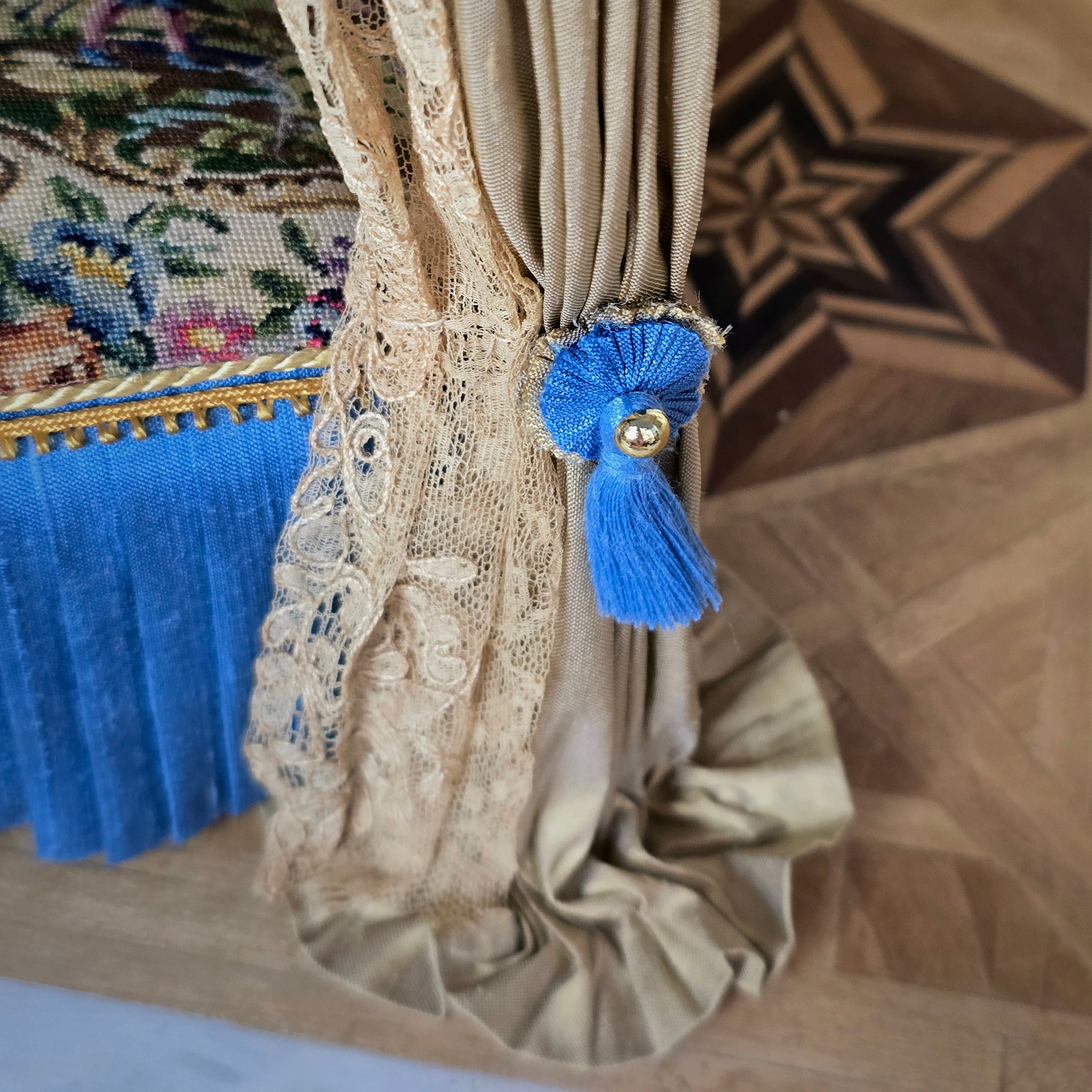 Simply Silk Miniatures Taupe & Blue Domed Canopy Bed with Tapestry Panels UK