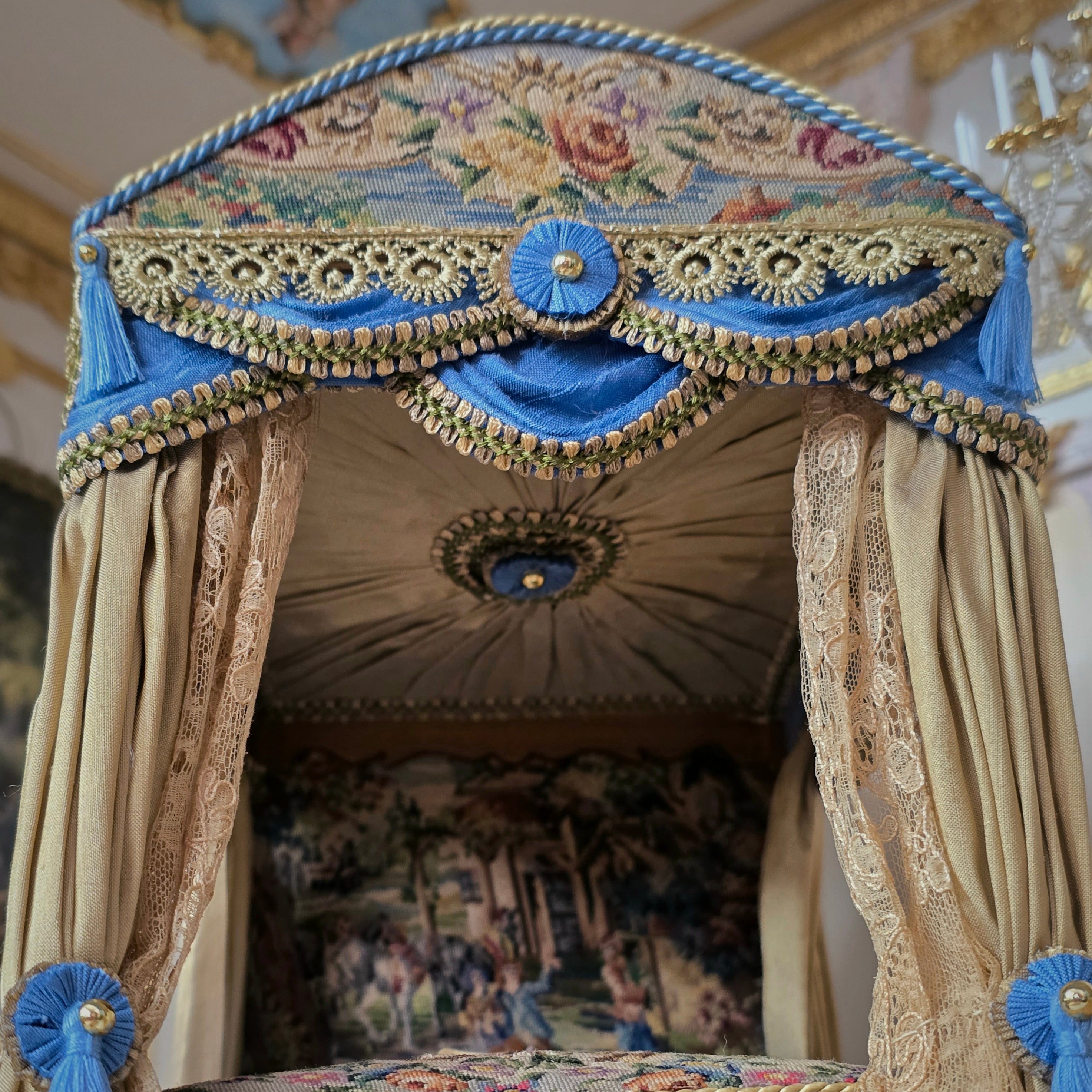 Simply Silk Miniatures Taupe & Blue Domed Canopy Bed with Tapestry Panels UK