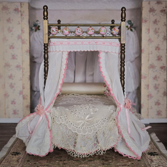 Pink & White Victorian Miniature Brass and Wood Canopy Bed Lace Curtains Floral Beads
