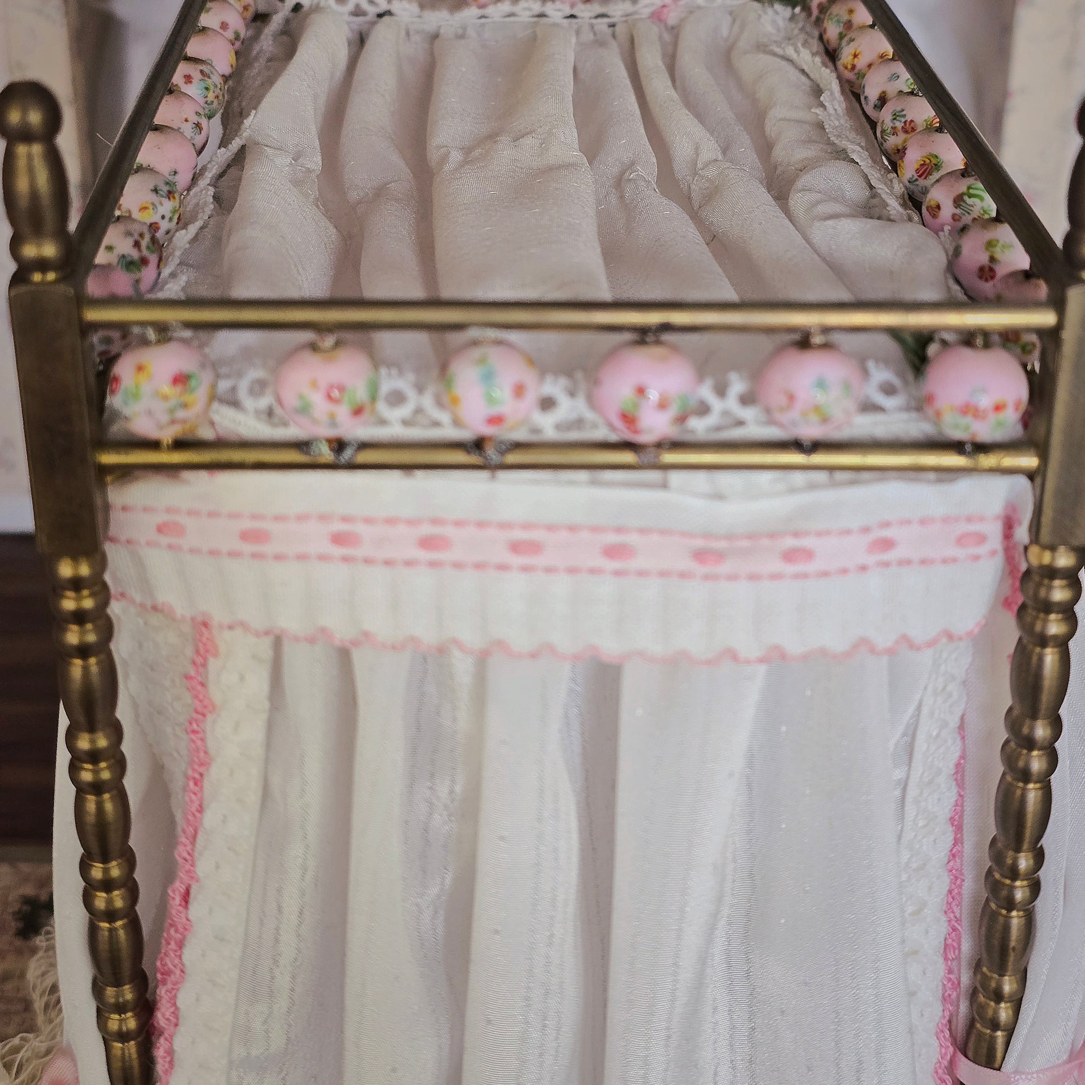 Pink & White Victorian Miniature Brass and Wood Canopy Bed Lace Curtains Floral Beads