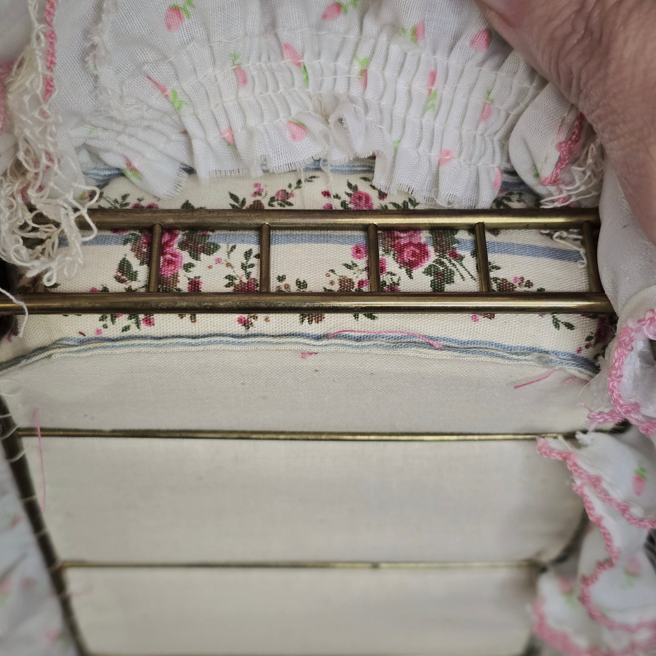 Pink & White Victorian Miniature Brass and Wood Canopy Bed Lace Curtains Floral Beads