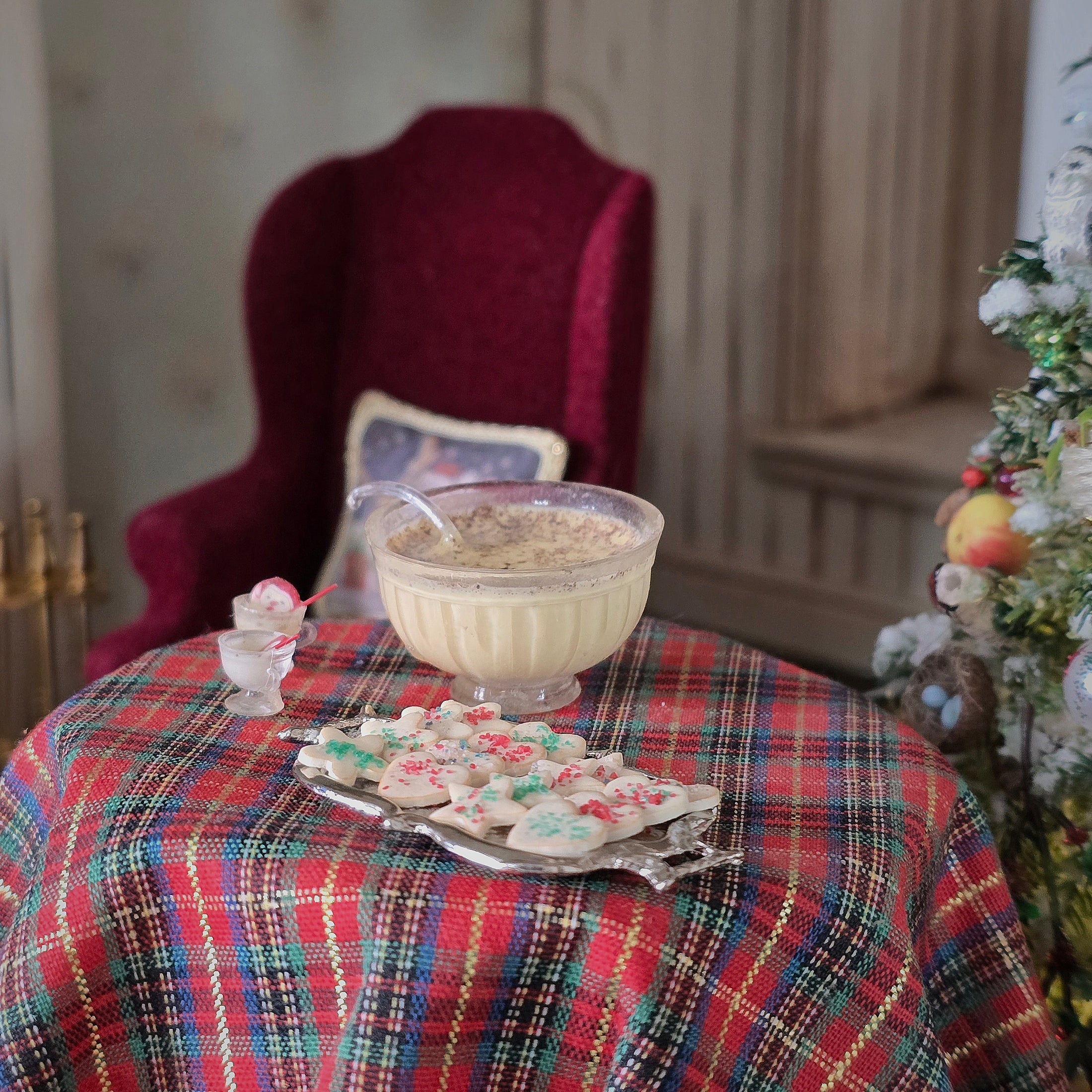 Eggnog Punch Bowl Set with Cookie Tray