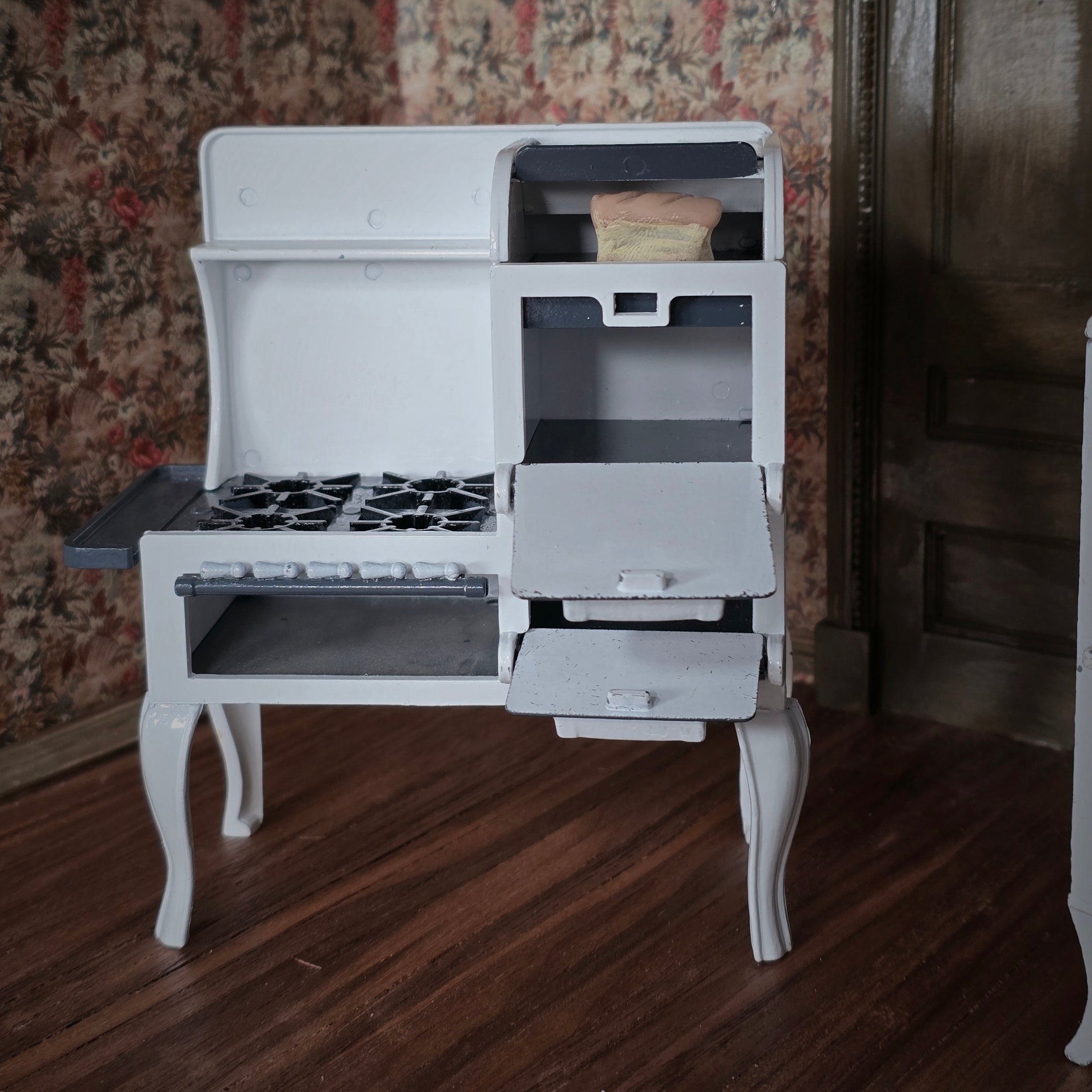 Retro Metal 1920s Roper Range Stove & GE Monitor Top Refrigerator Set
