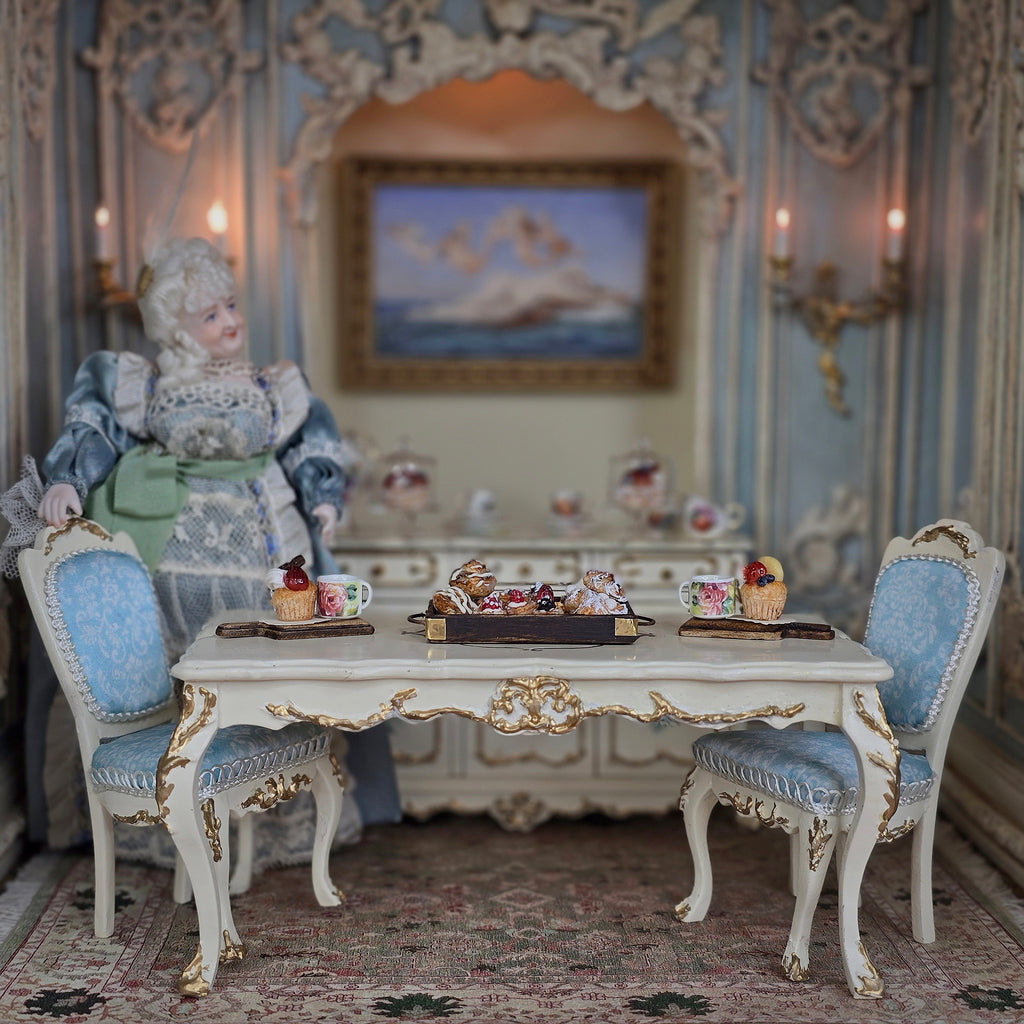 pastry tray in decorated room