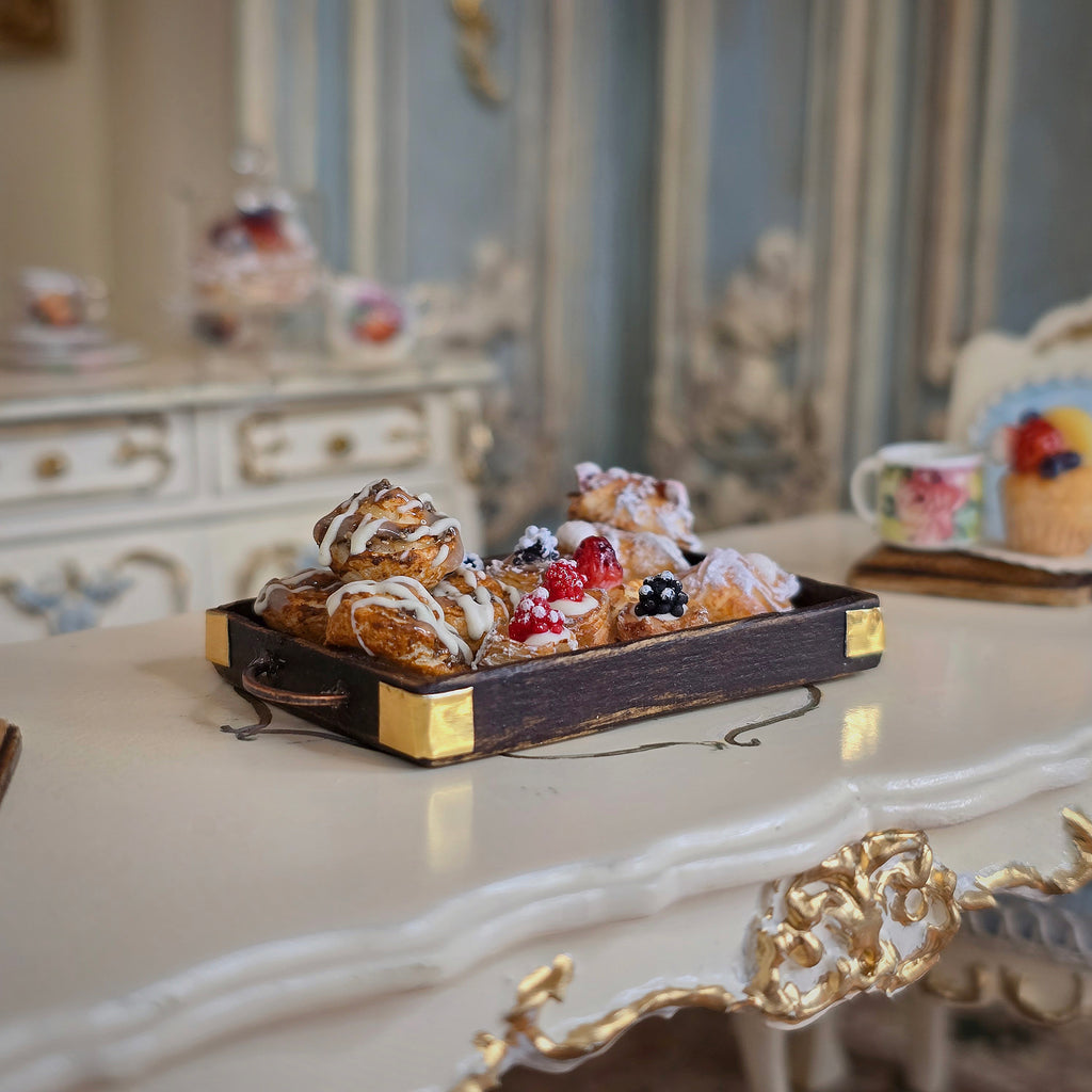 pastry tray in decorated room