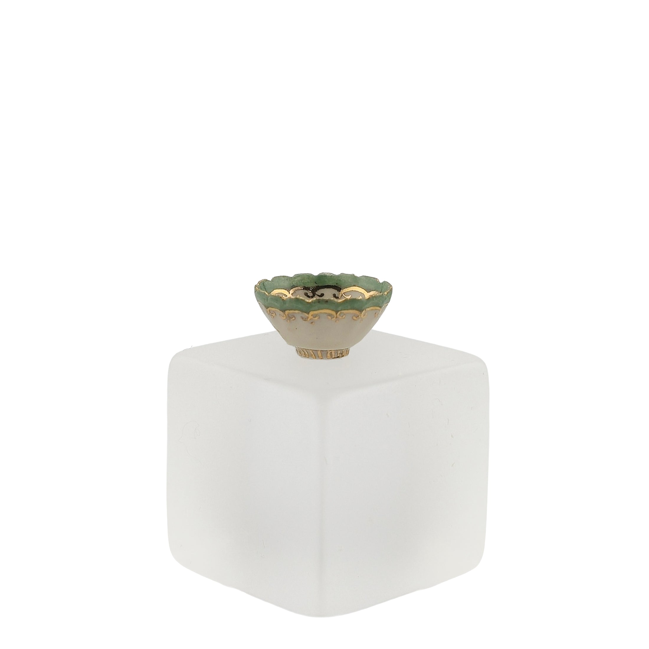 Teresa Welch Scalloped Rim Green Gilt Bowl with Pink Roses, 1999