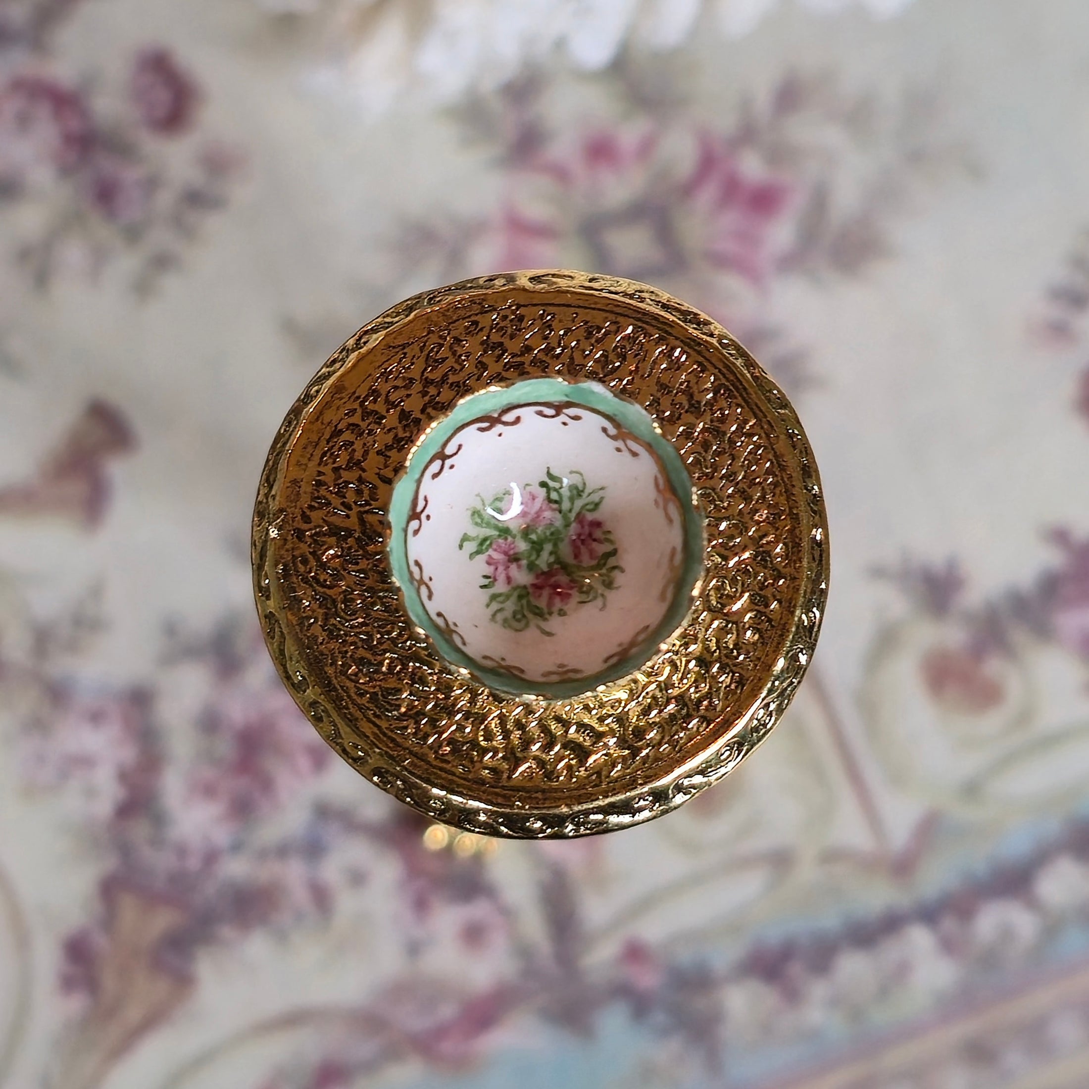 Teresa Welch Scalloped Rim Green Gilt Bowl with Pink Roses, 1999