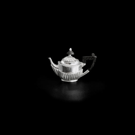 Elegant Victorian Lidded Sterling Silver Teapot by Jens Torp UK