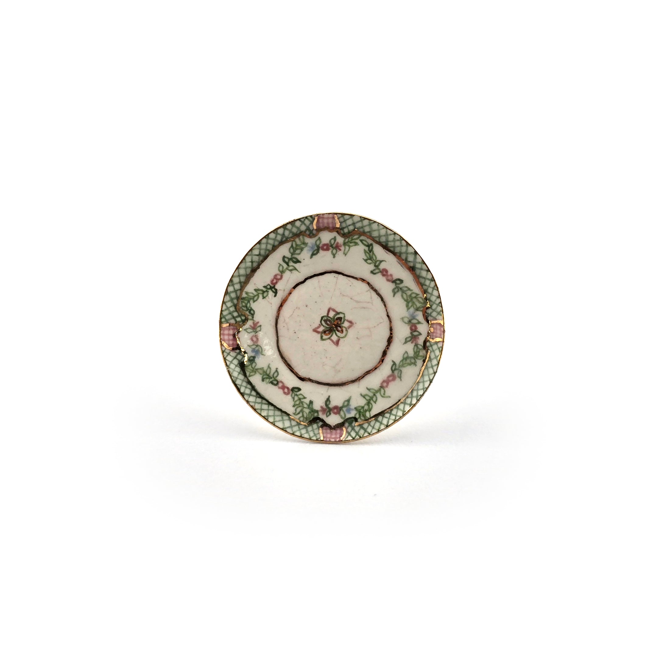 Hand painted Teresa Welch plate, front