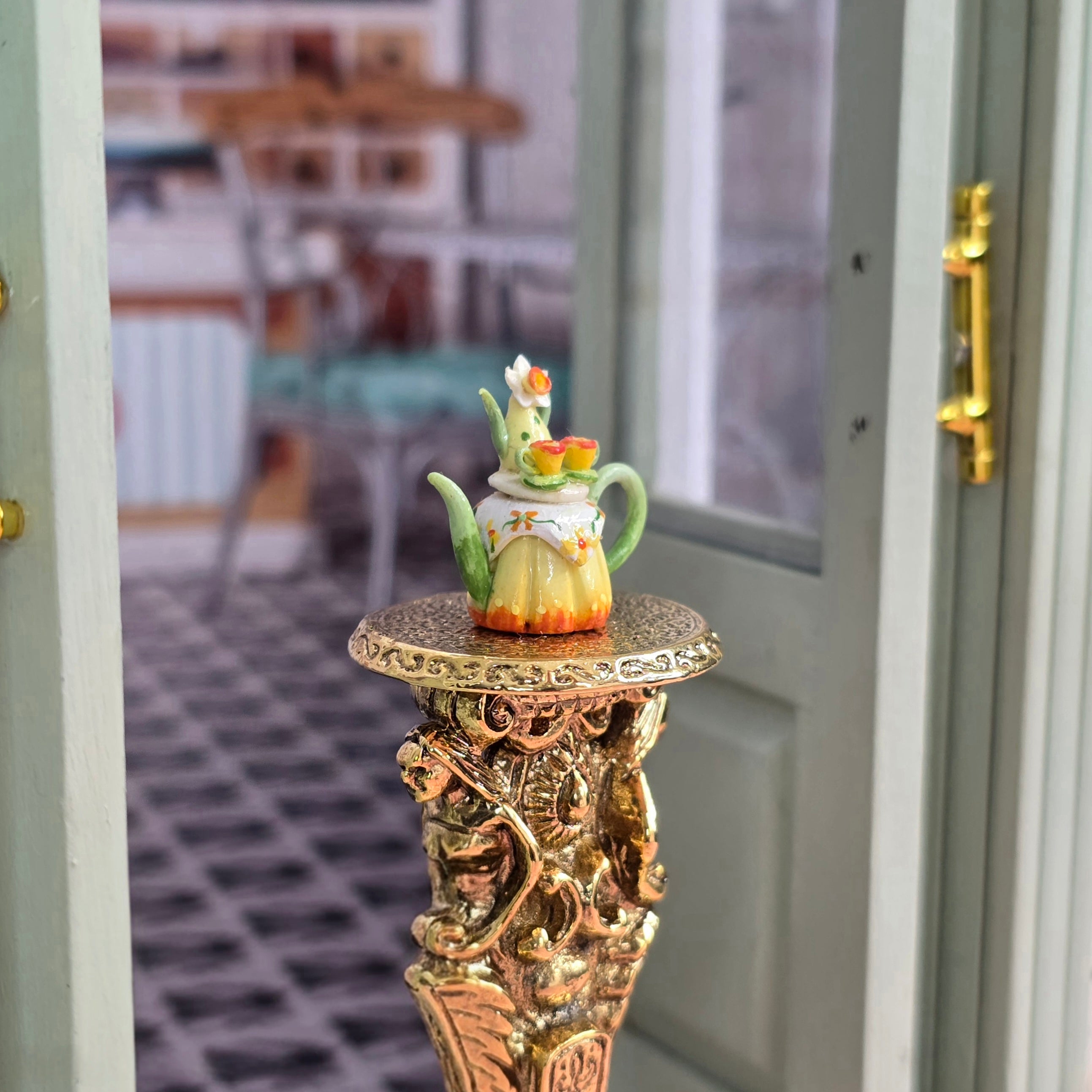 Jacqueline Dunn Scottish Figural Daffodil Teapot Miniature Spring Tea Scene