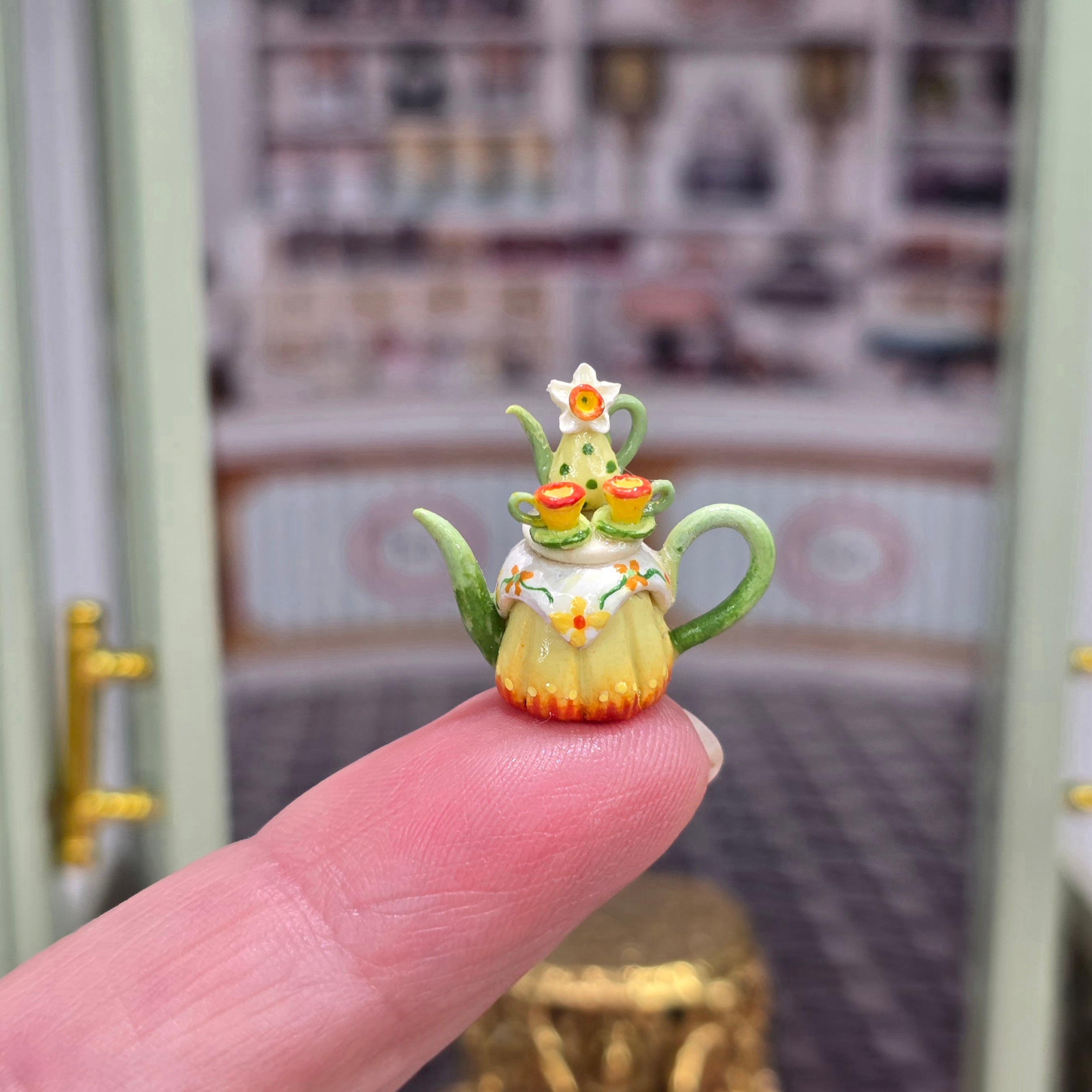 Jacqueline Dunn Scottish Figural Daffodil Teapot Miniature Spring Tea Scene