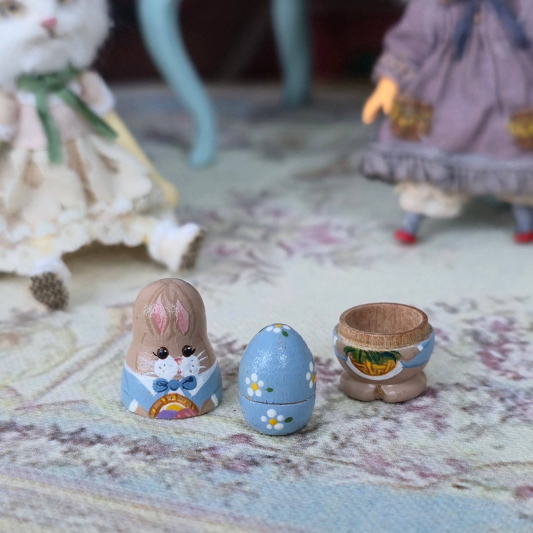 Diane Jones Hand-Painted Easter Bunny Nesting Doll Set with Chick 1995