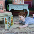 Load image into Gallery viewer, Robin Betterley “The Hatchlings” Teeny Weeny Pull-Out Nursery Book (2015)
