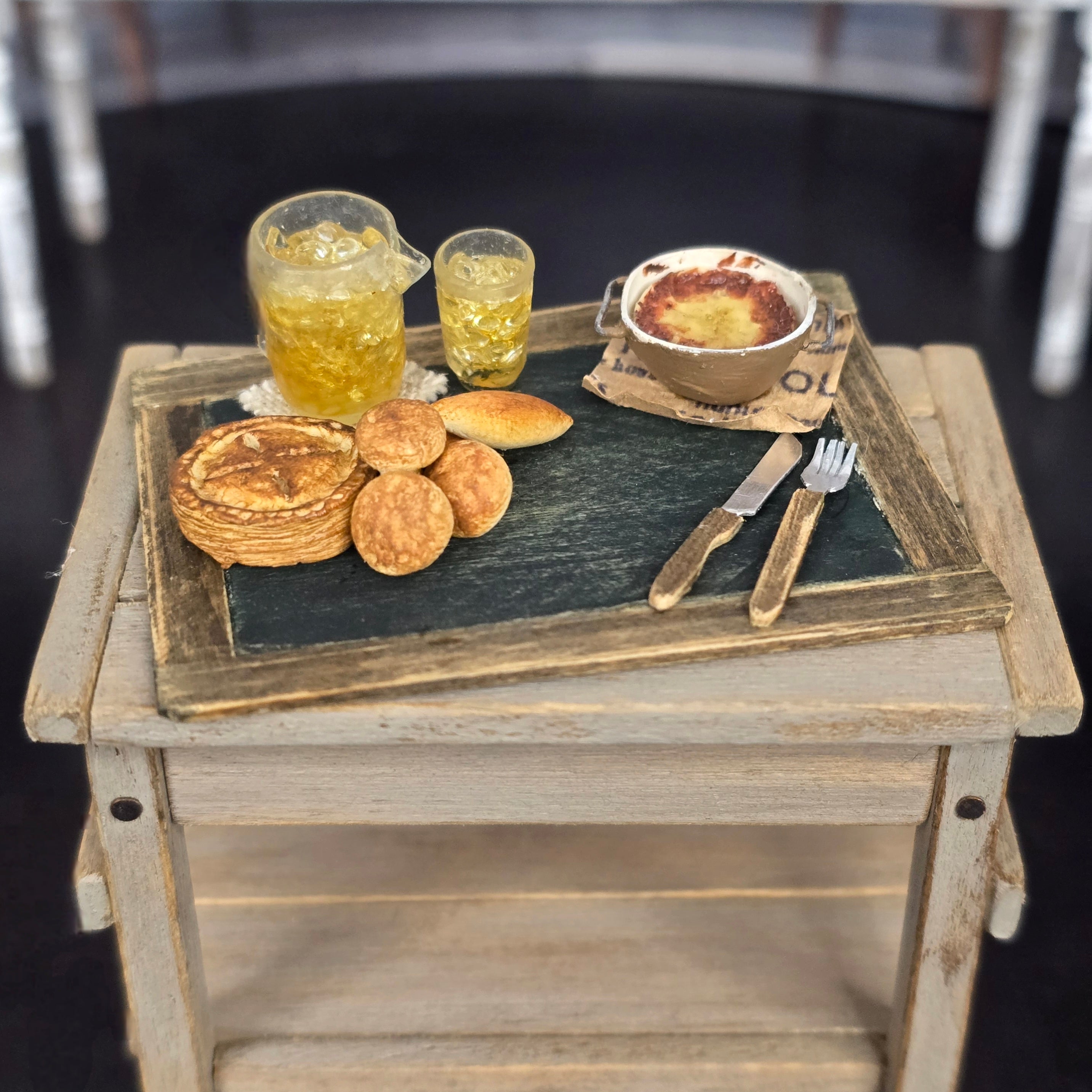 Tomo Tanaka Nunu’s House Rustic Soup and Bread Meal Diorama Miniature