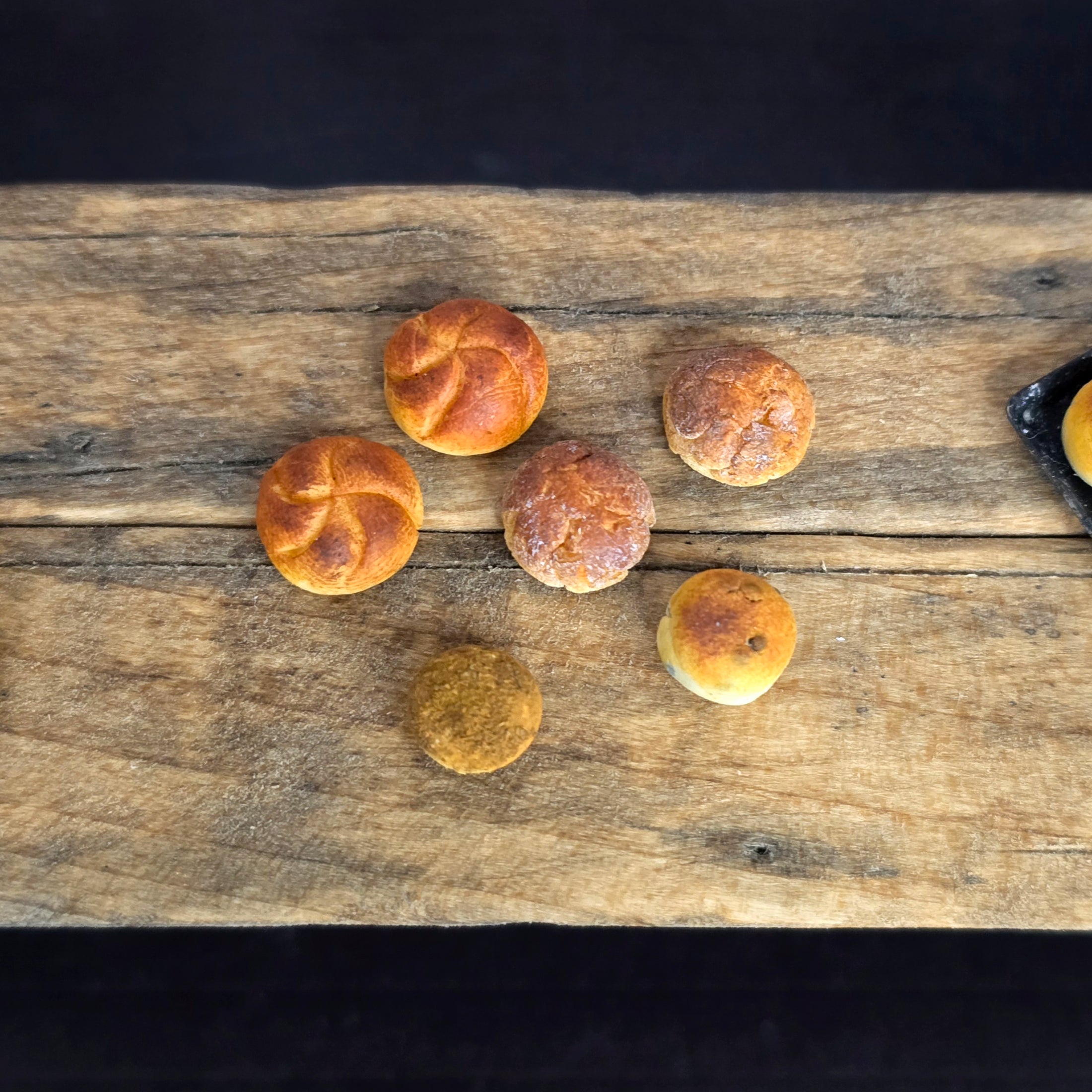 Tomo Tanaka Nunu’s House Artisan Bread Rolls Set Miniature