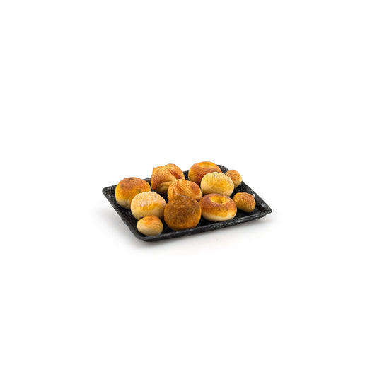 Tomo Tanaka Nunu’s House Bread Baking Tray Bakery Display Miniature Artisan Food