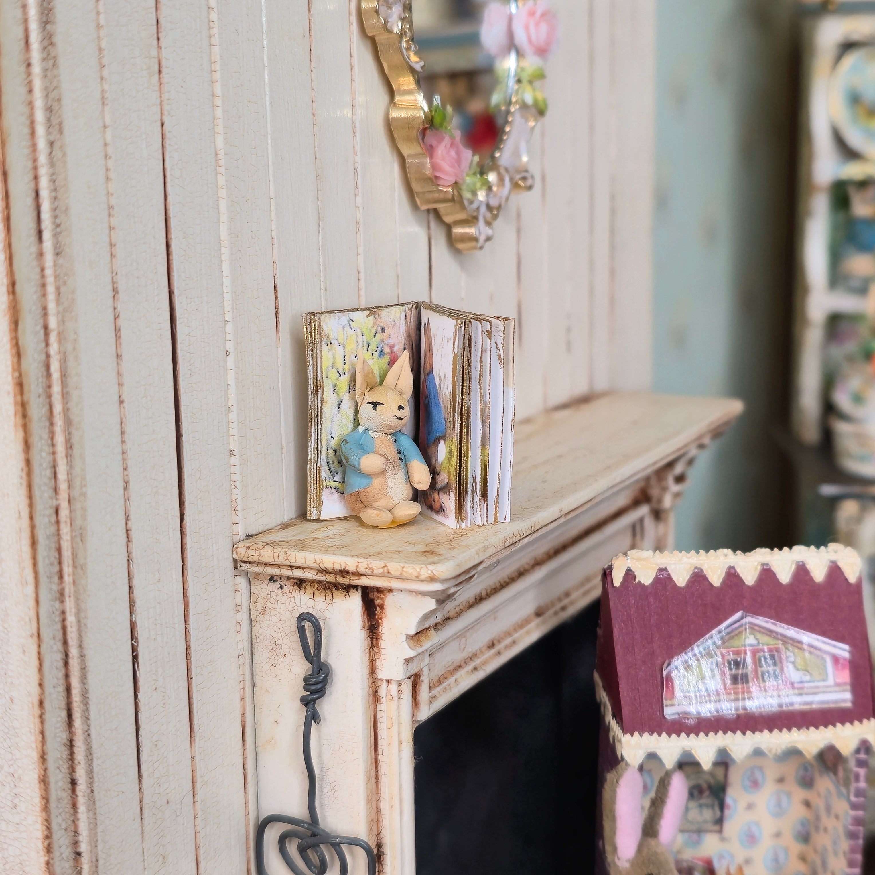 Storybook Shelf Sitter With Peter Rabbit Figure Dollhouse Miniature Nursery Decor