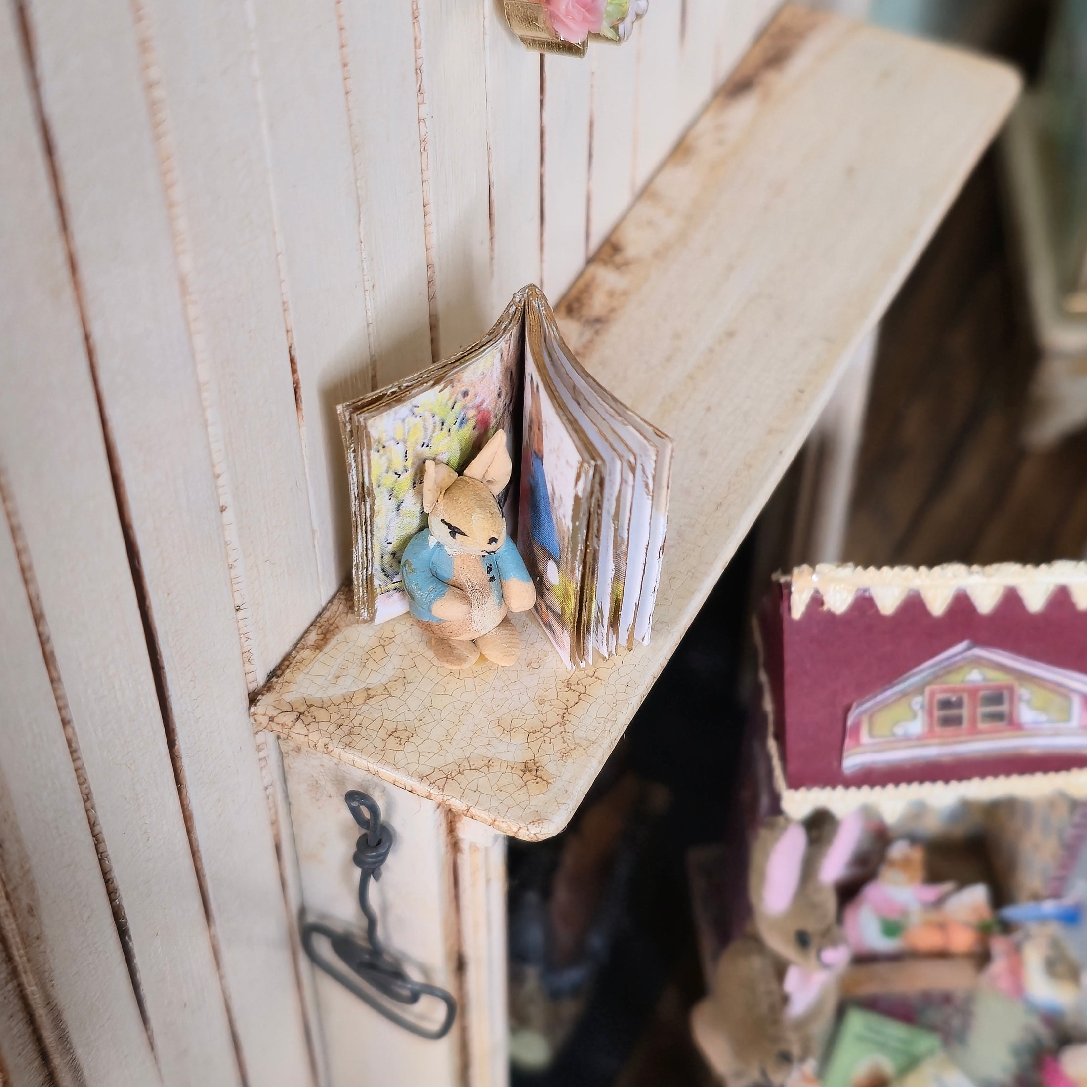 Storybook Shelf Sitter With Peter Rabbit Figure Dollhouse Miniature Nursery Decor