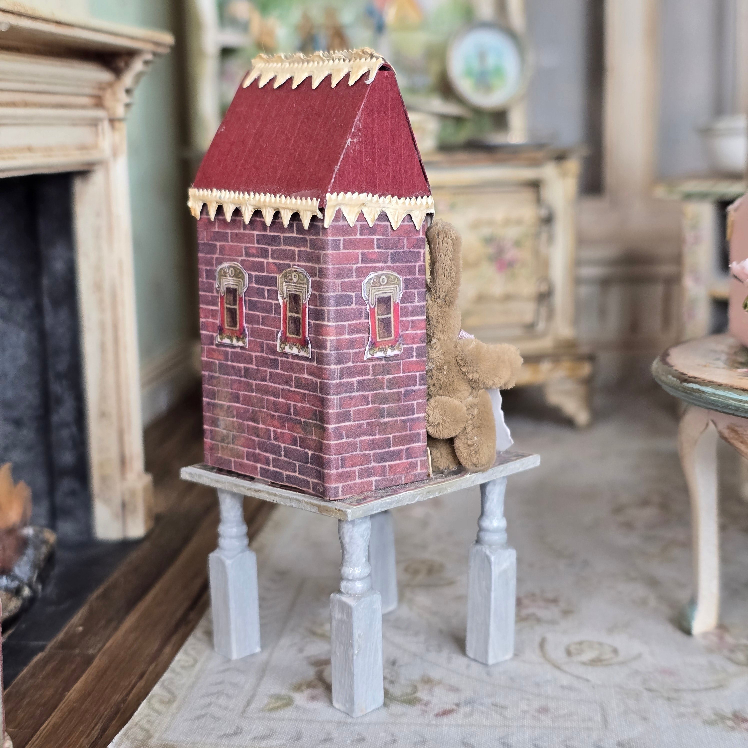 Peter Rabbit Doll's House Nursery Toys Table Display for Miniature Nursery