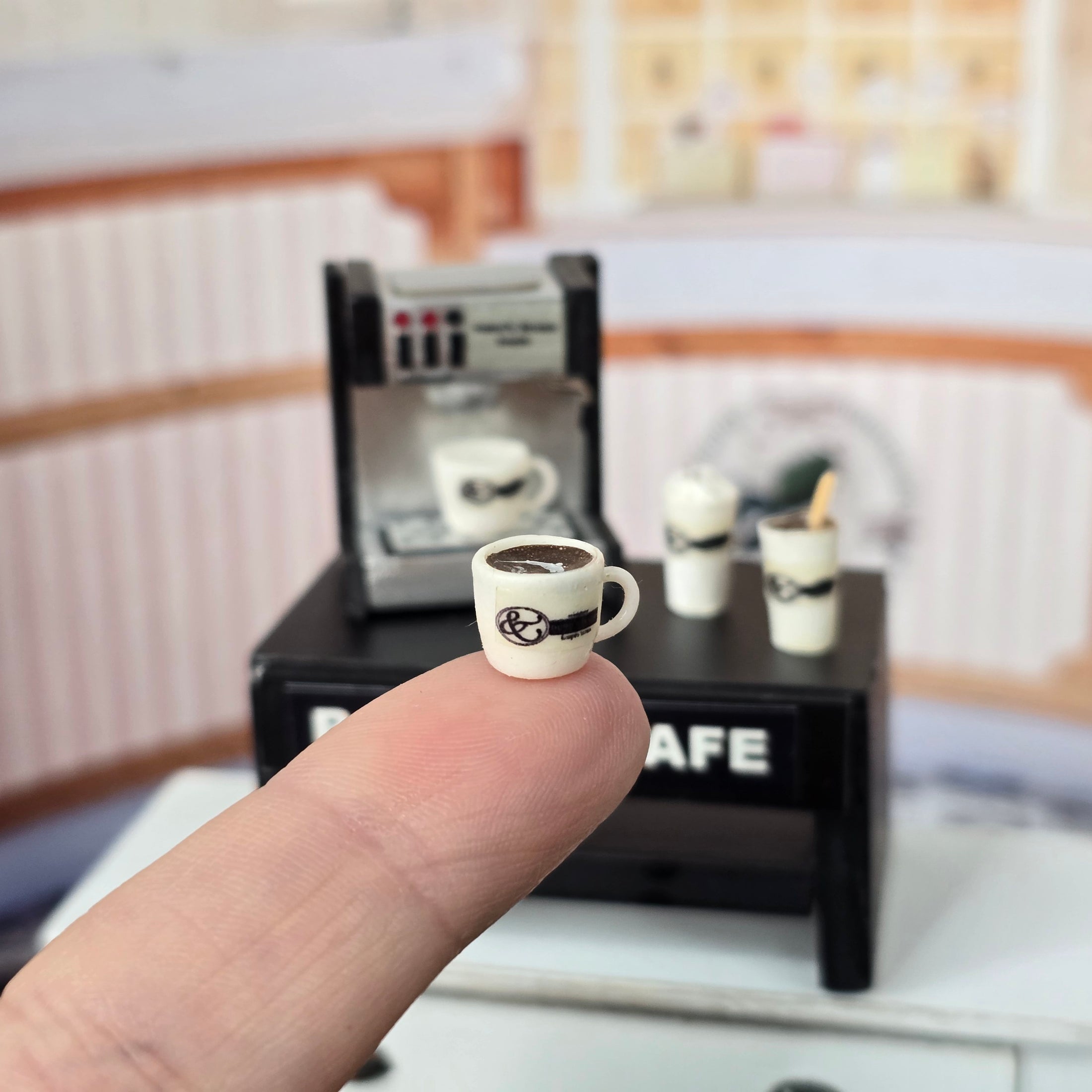 Tomo Tanaka Nunu’s House Bakery Café Espresso Stand Miniature