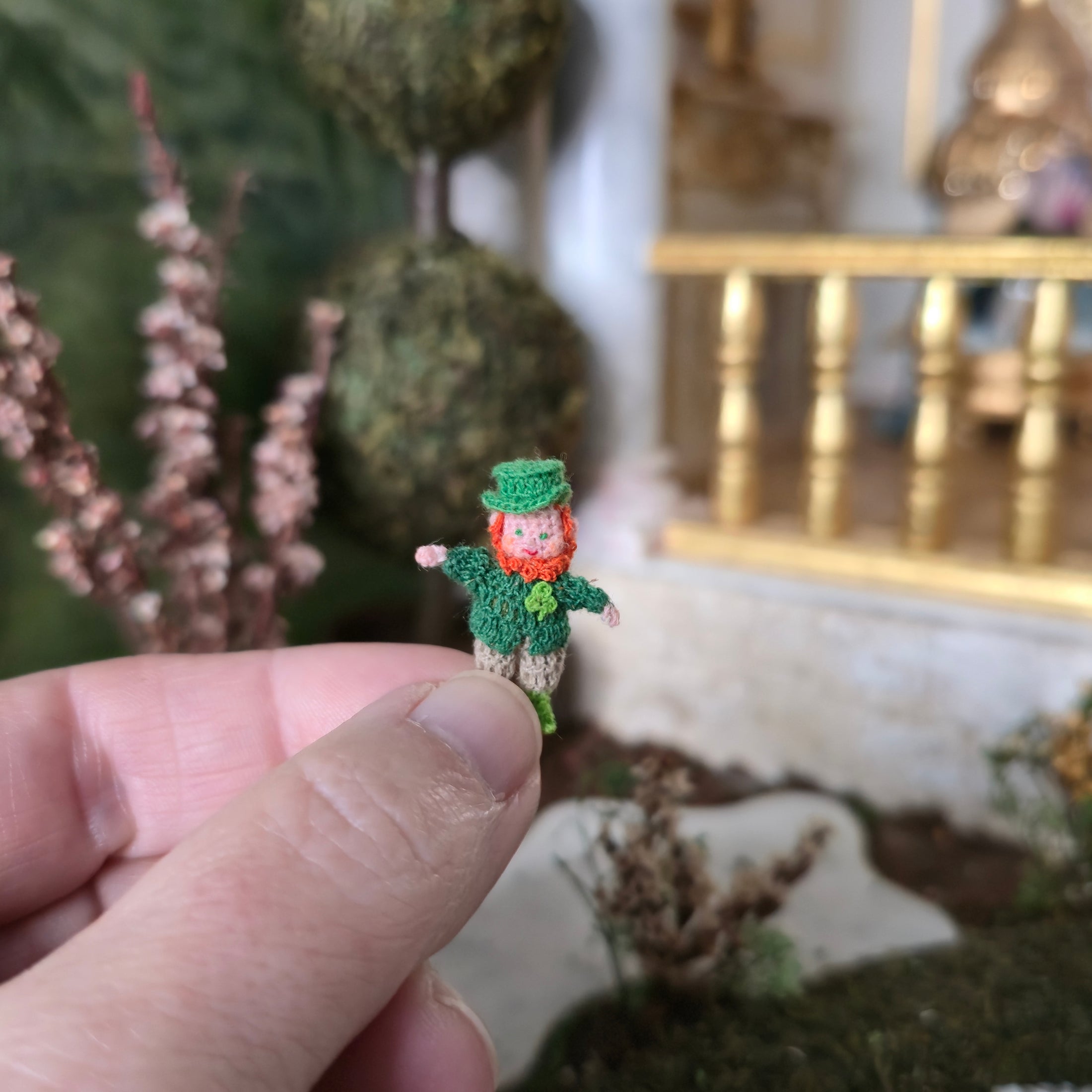Mary Whitehead OOAK Miniature Crocheted Leprechaun Toy