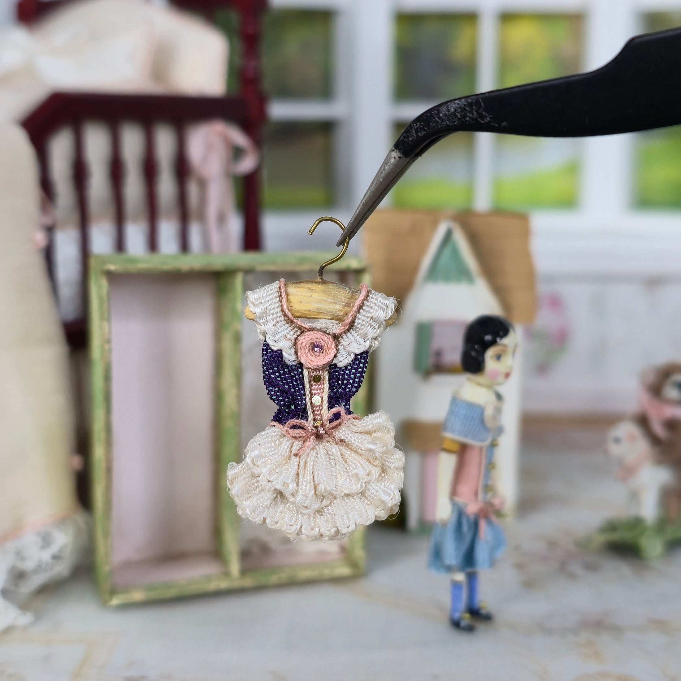 Gale Elena Bantock 1920s Boudoir China Head Toy Doll in Presentation Box with Outfit