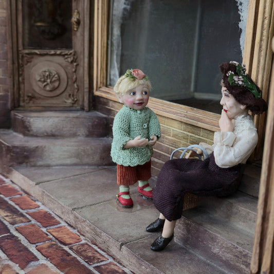 Sweet Catherine Muniere IGMA Blonde Little Girl Clay Dollhouse Doll with Purse 1:12