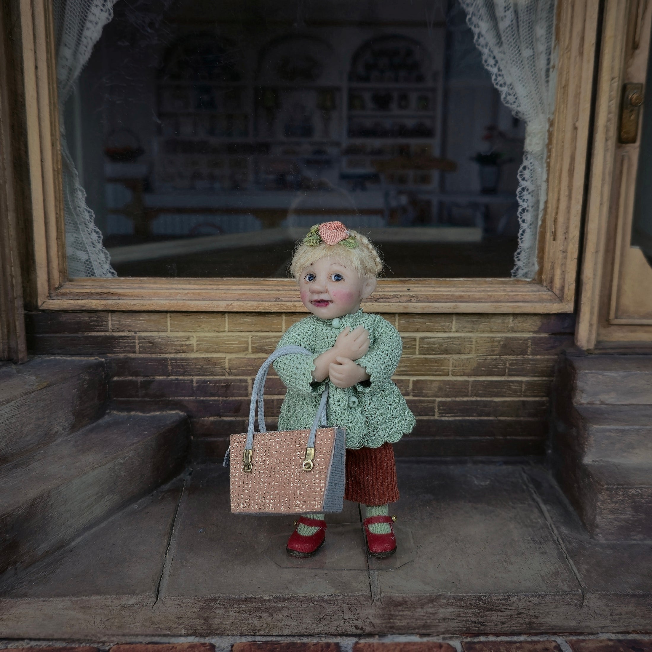 Sweet Catherine Muniere IGMA Blonde Little Girl Clay Dollhouse Doll with Purse 1:12