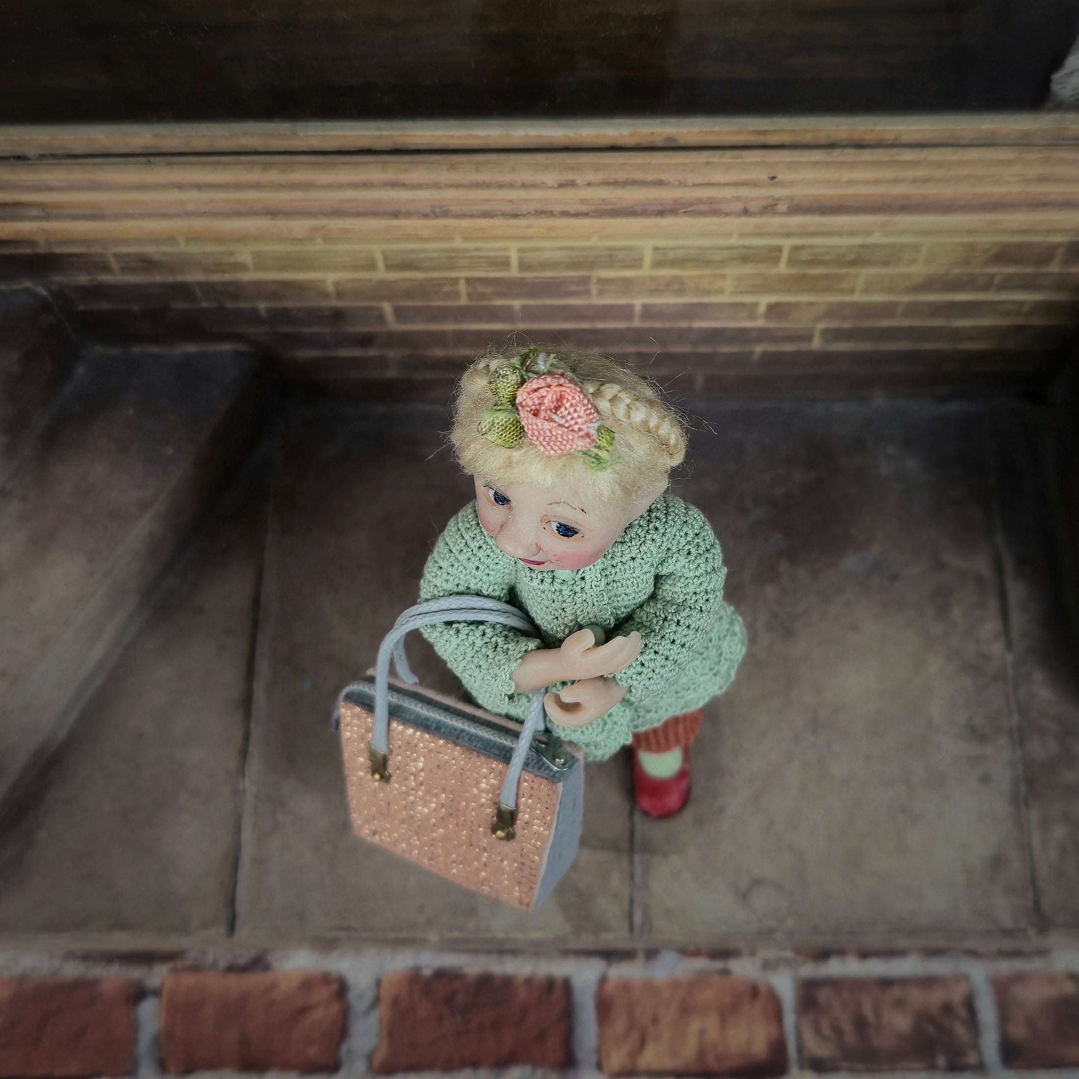 Sweet Catherine Muniere IGMA Blonde Little Girl Clay Dollhouse Doll with Purse 1:12