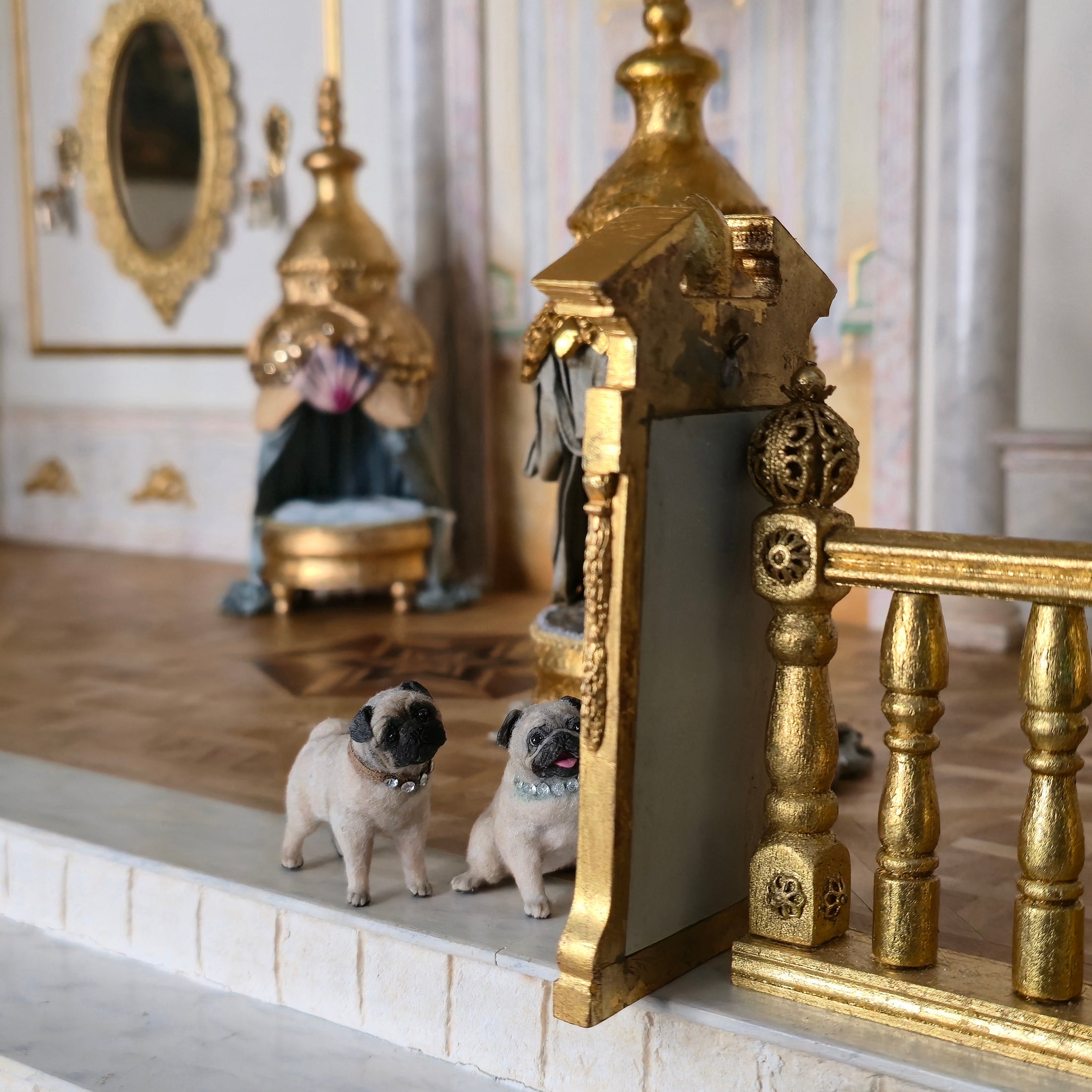 William Kent Style Gold Plated Heavy Metal Wall Mirror Miniature 1:12 Scale