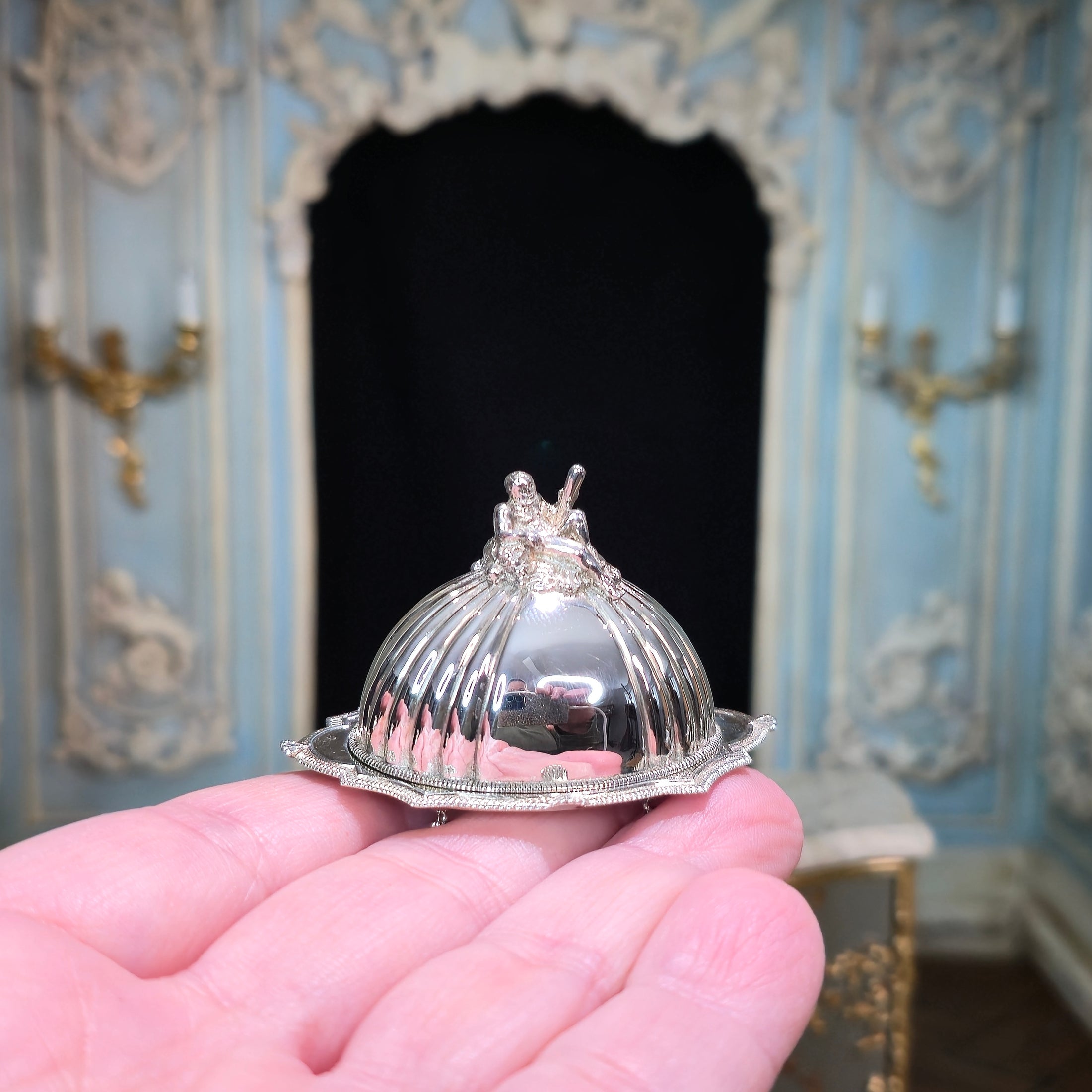 Peter Acquisto Sterling Silver 18th Century Covered Meat Platter Unique Finial RARE