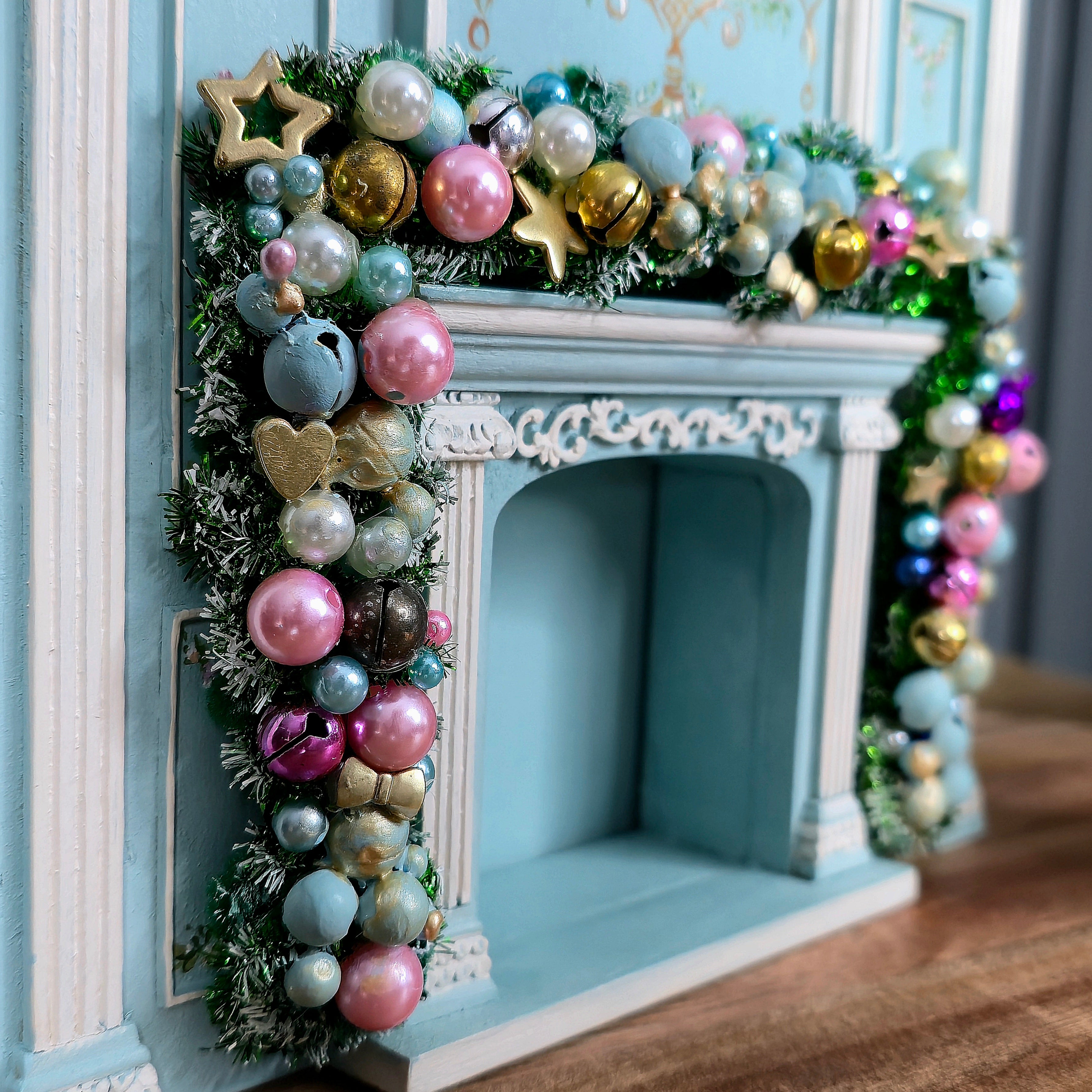 Aurearte OOAK Retro Christmas Full Garland Fireplace Mantel Decor Spain