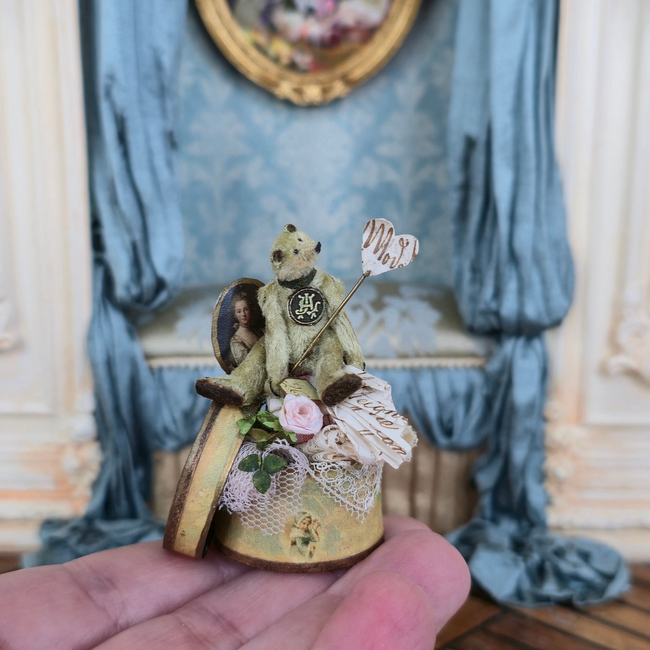 MP Creation Marie Pierre Gratias OOAK Silk Mohair Teddy Bear & Notions Box Vignette