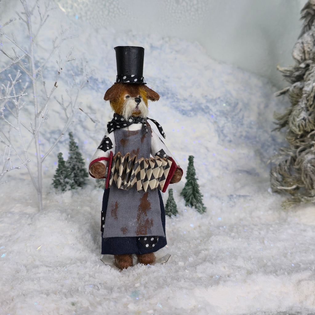 Le Coffre d’Emilie OOAK Hobo Puppy Musician Antropomorphic Dollhouse Doll Figure